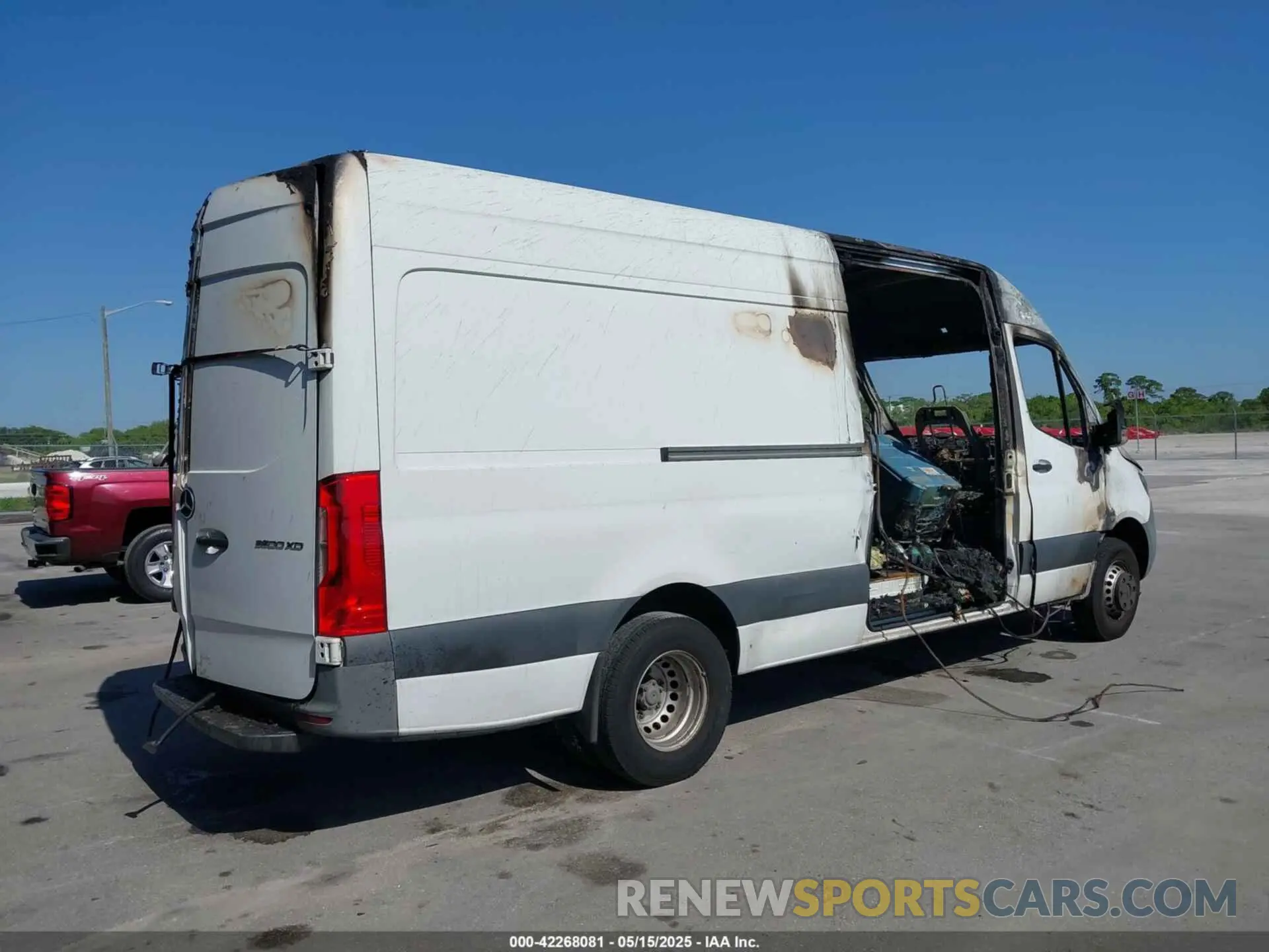 3 Photograph of a damaged car WD3PF4CC0KP038696 MERCEDES-BENZ SPRINTER 3500XD 2019