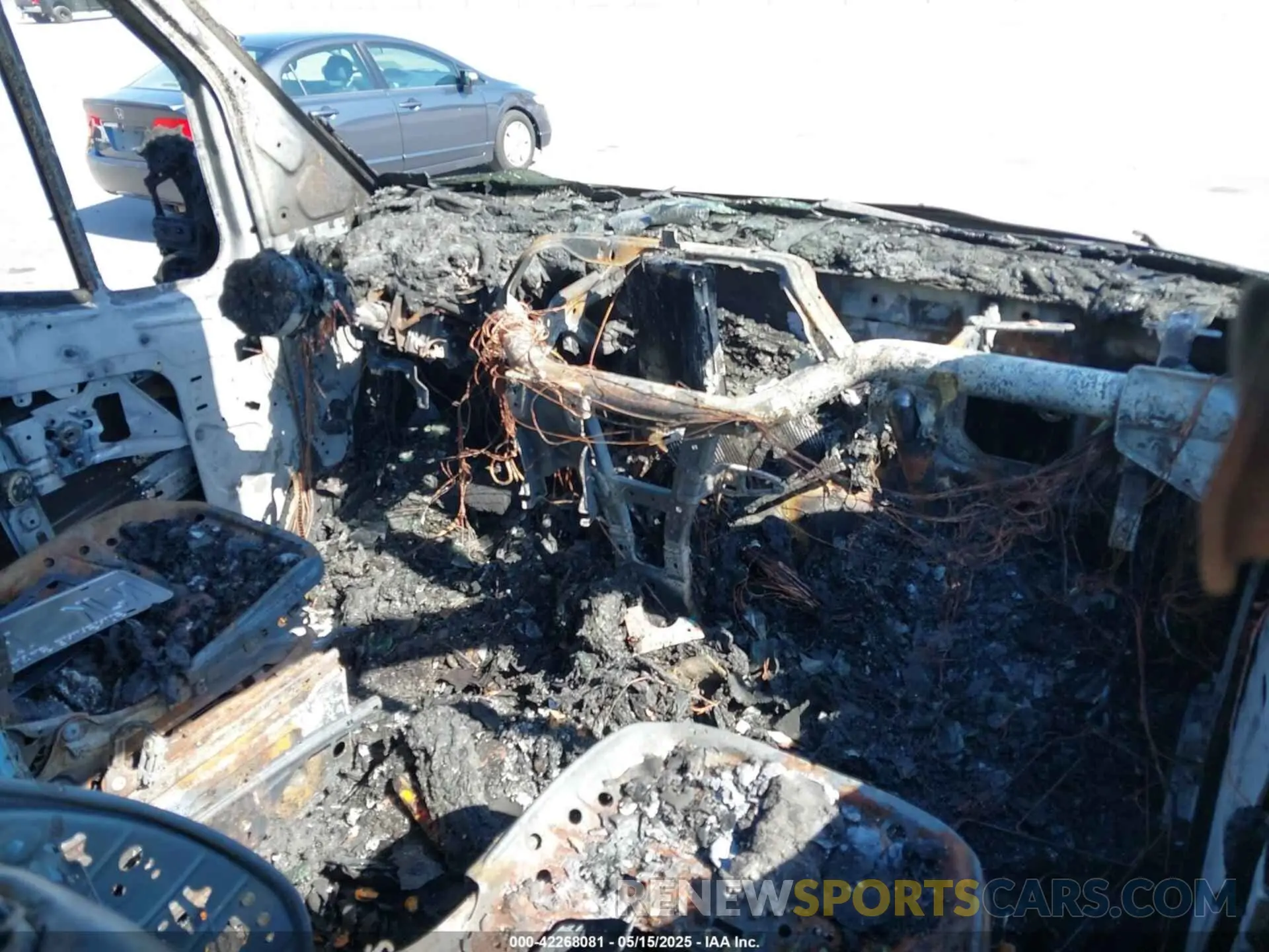 5 Photograph of a damaged car WD3PF4CC0KP038696 MERCEDES-BENZ SPRINTER 3500XD 2019
