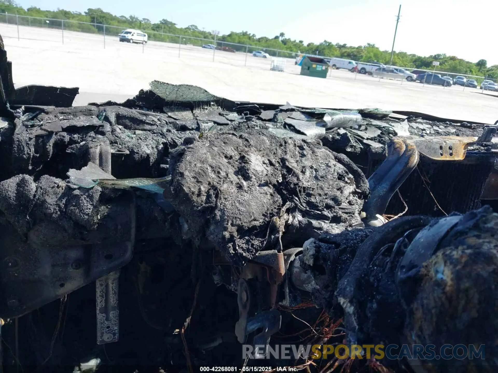 6 Photograph of a damaged car WD3PF4CC0KP038696 MERCEDES-BENZ SPRINTER 3500XD 2019