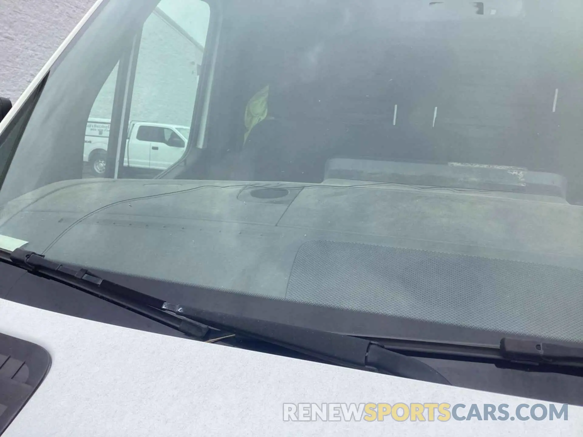 18 Photograph of a damaged car WD3PF4CC1KP025567 MERCEDES-BENZ SPRINTER 3500XD 2019