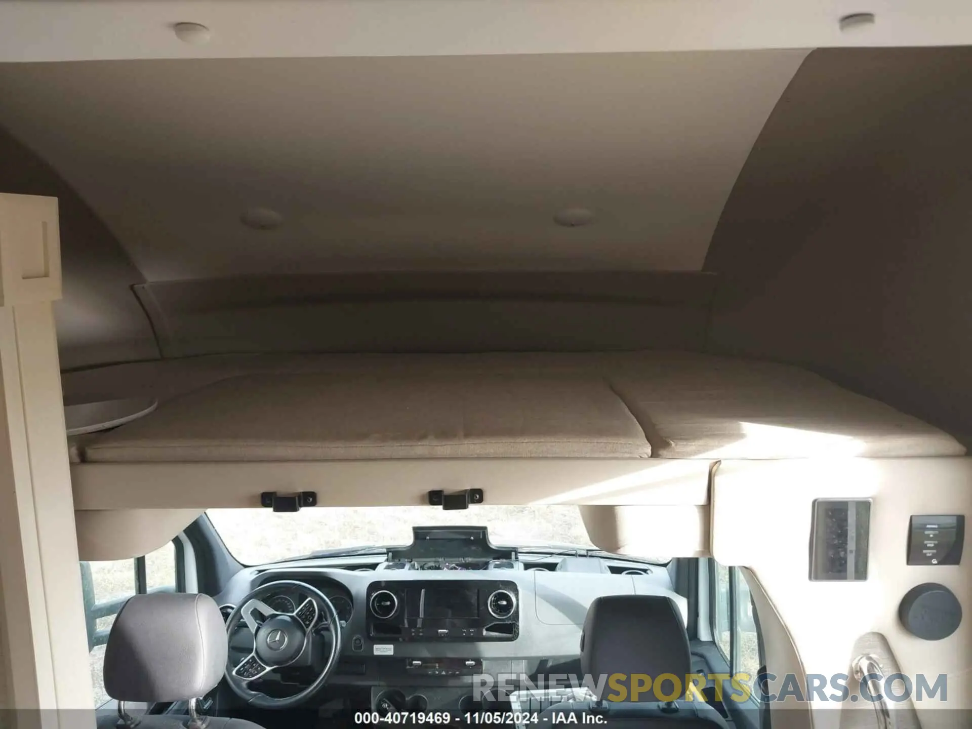17 Photograph of a damaged car W1X8E33Y7LN124457 MERCEDES-BENZ SPRINTER 3500XD 2020