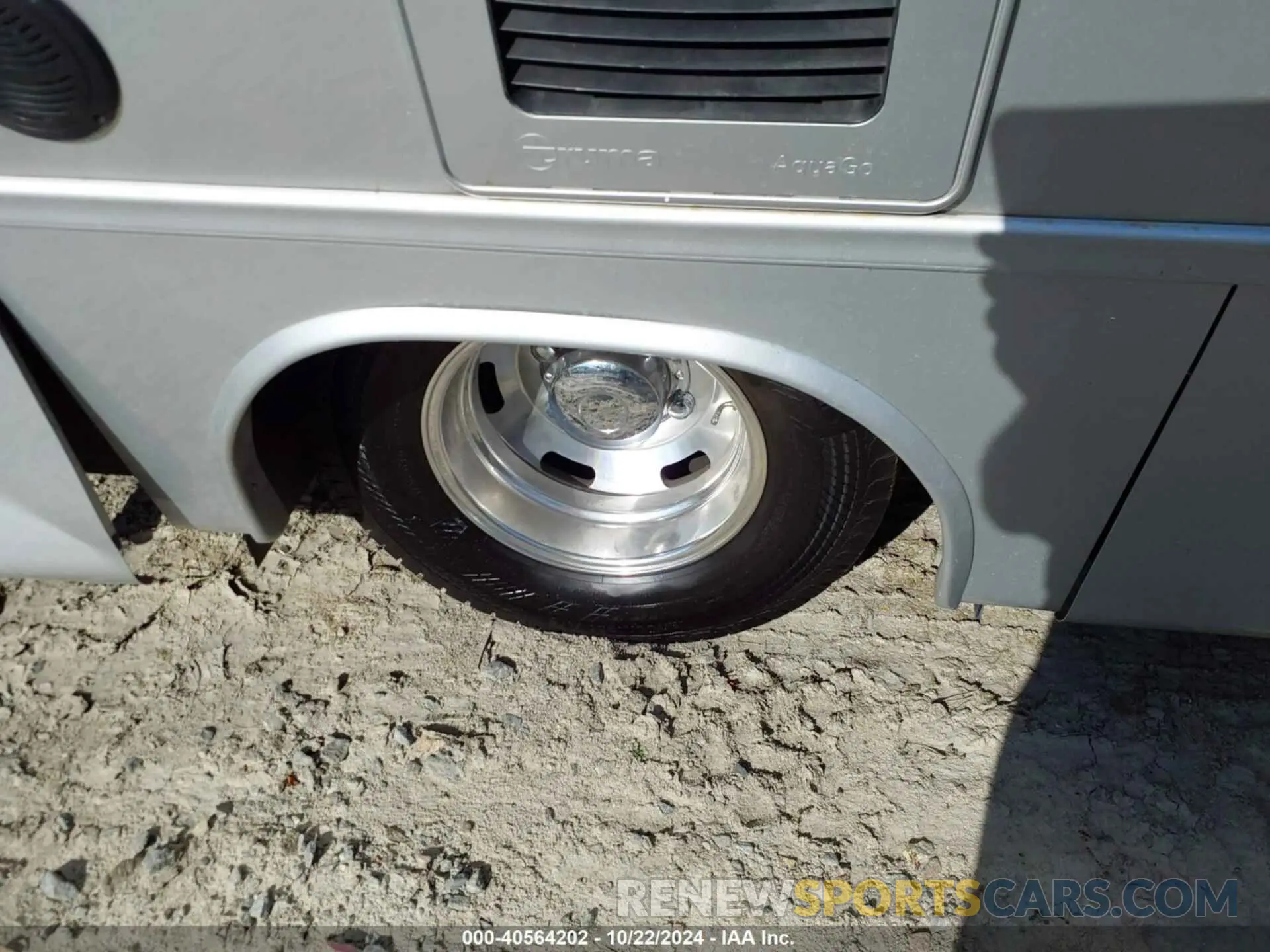 12 Photograph of a damaged car W1X8E33Y4NN207220 MERCEDES-BENZ SPRINTER 3500XD 2022