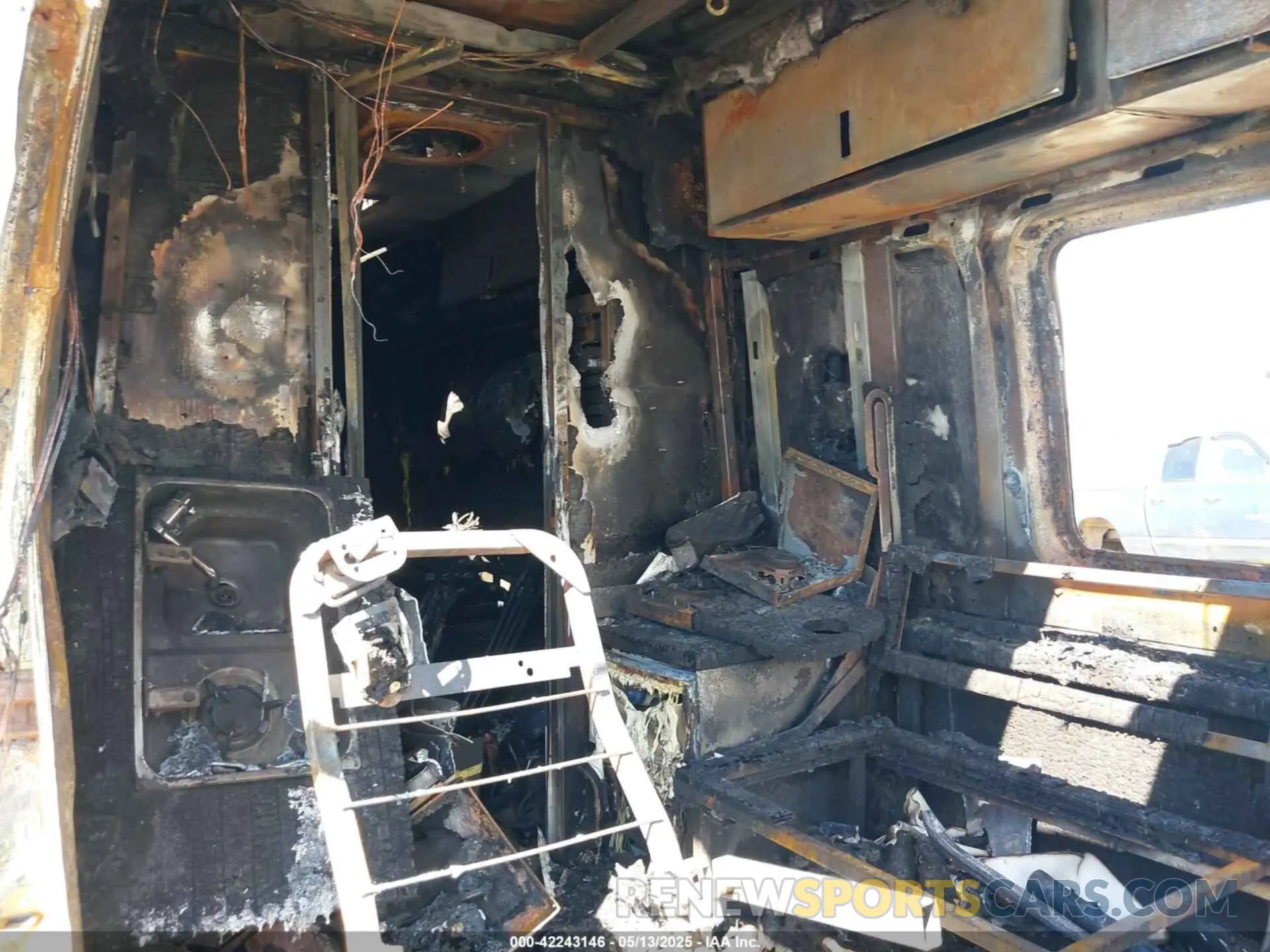 14 Photograph of a damaged car W1Y8ED6Y0NT101887 MERCEDES-BENZ SPRINTER 3500XD 2022