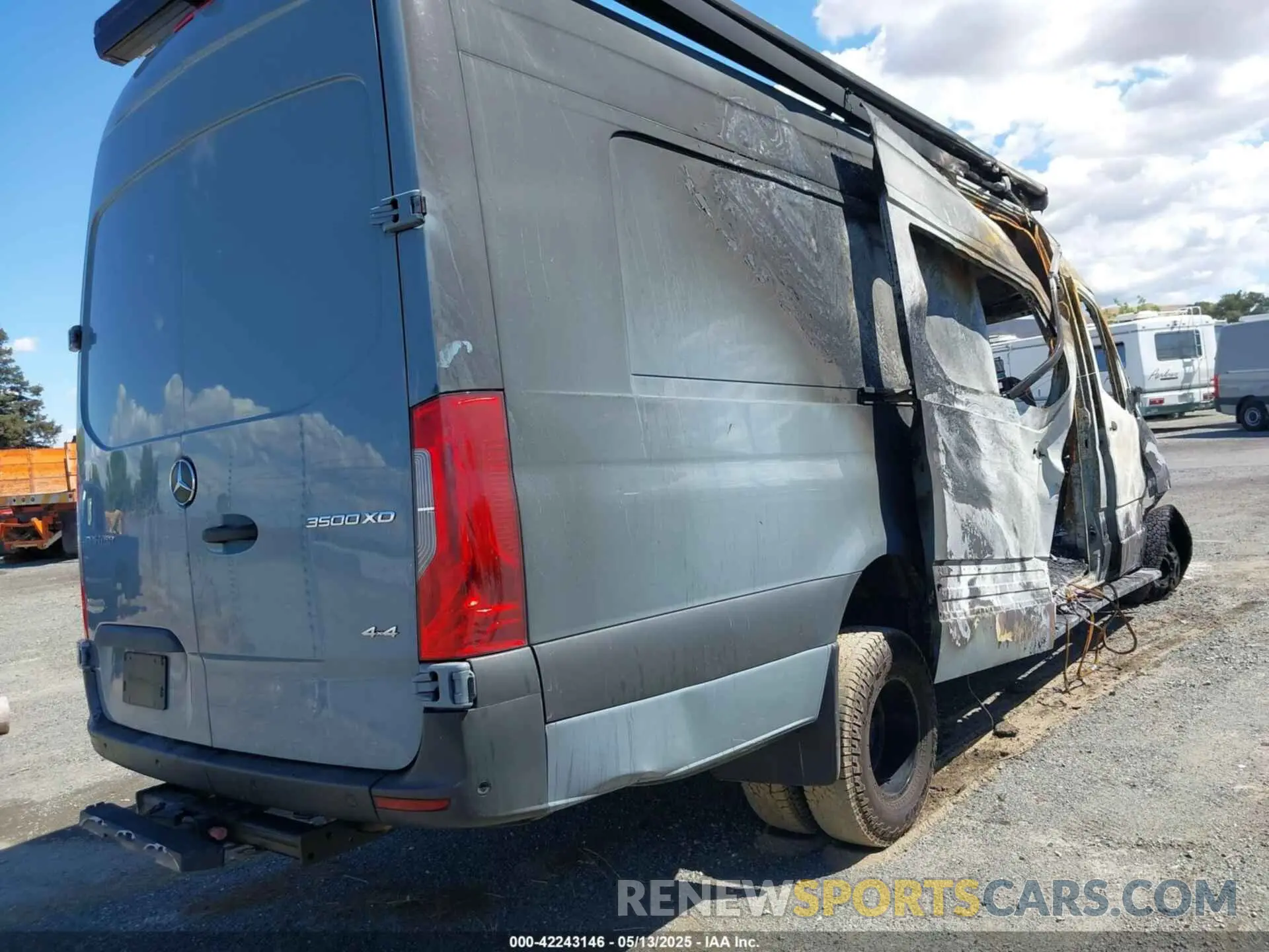 3 Photograph of a damaged car W1Y8ED6Y0NT101887 MERCEDES-BENZ SPRINTER 3500XD 2022