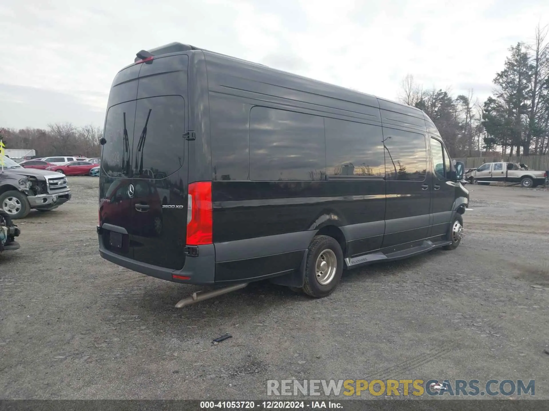 4 Photograph of a damaged car W1X8ND3Y7RT184328 MERCEDES-BENZ SPRINTER 3500XD 2024