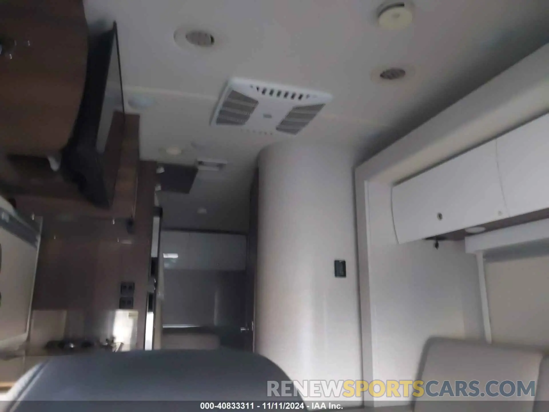 7 Photograph of a damaged car WDAPF4CD0KN029512 MERCEDES-BENZ SPRINTER 4500 2019