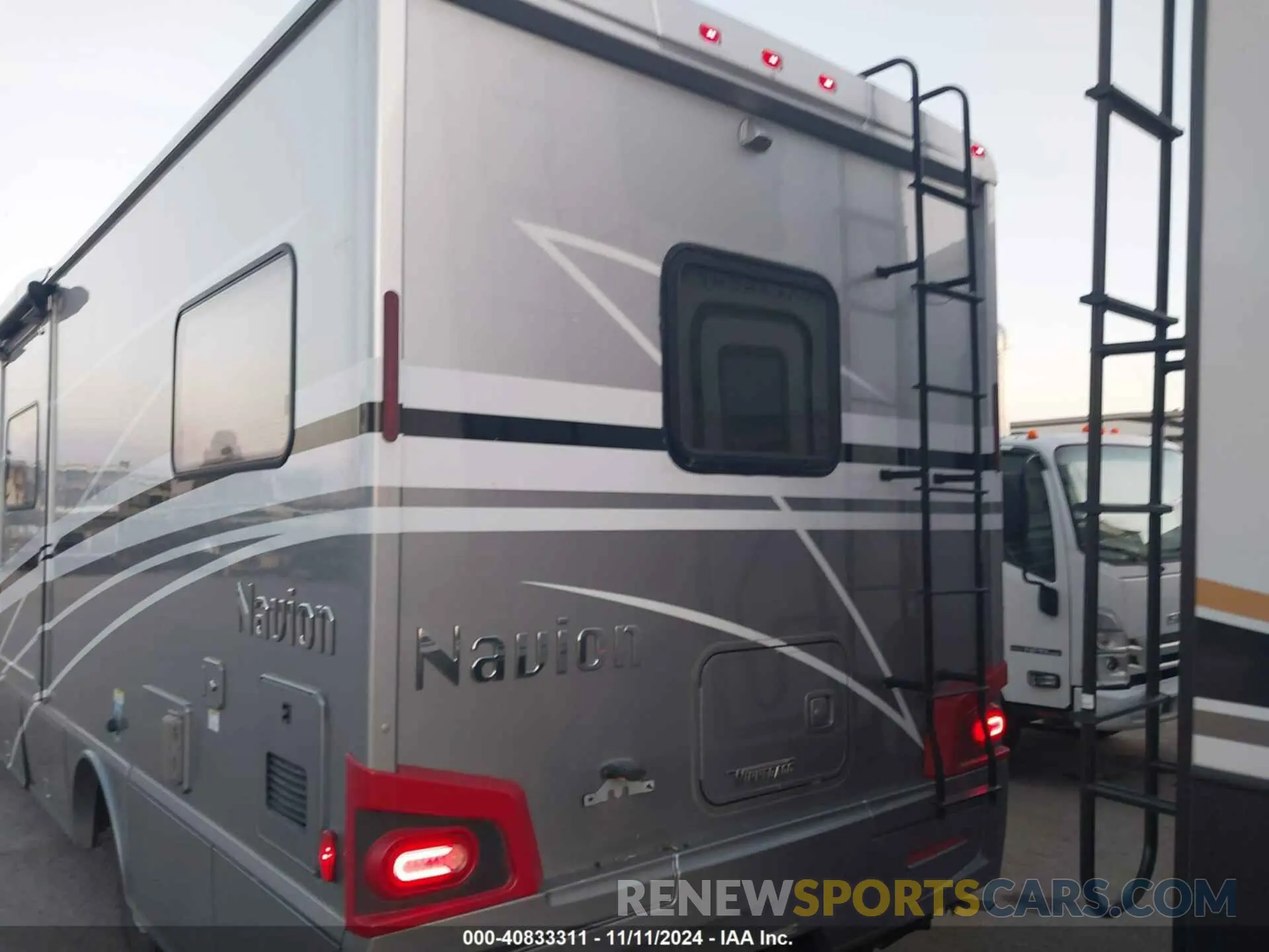 8 Photograph of a damaged car WDAPF4CD0KN029512 MERCEDES-BENZ SPRINTER 4500 2019