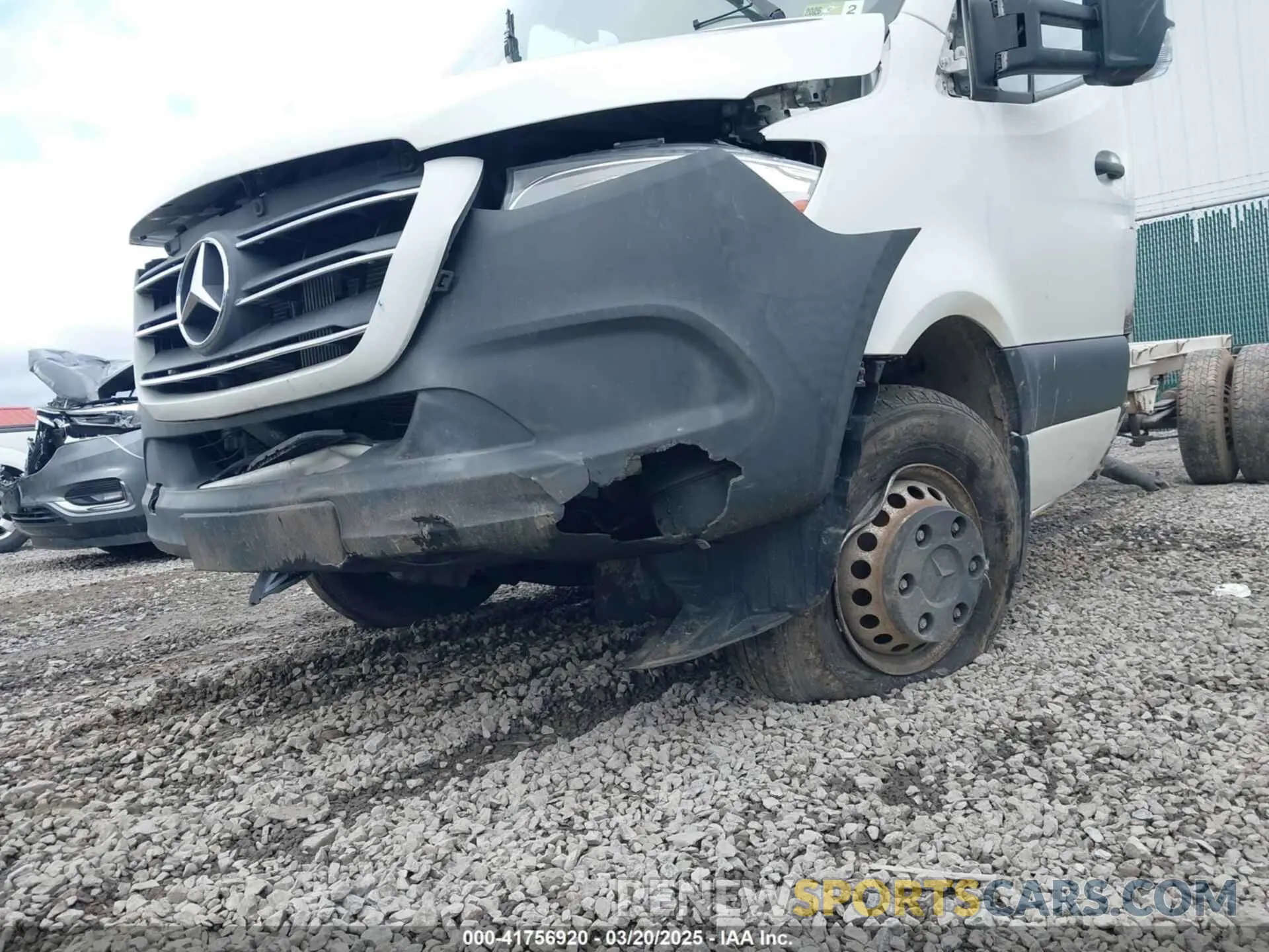 11 Photograph of a damaged car WDAPF4CD2KN016714 MERCEDES-BENZ SPRINTER 4500 2019