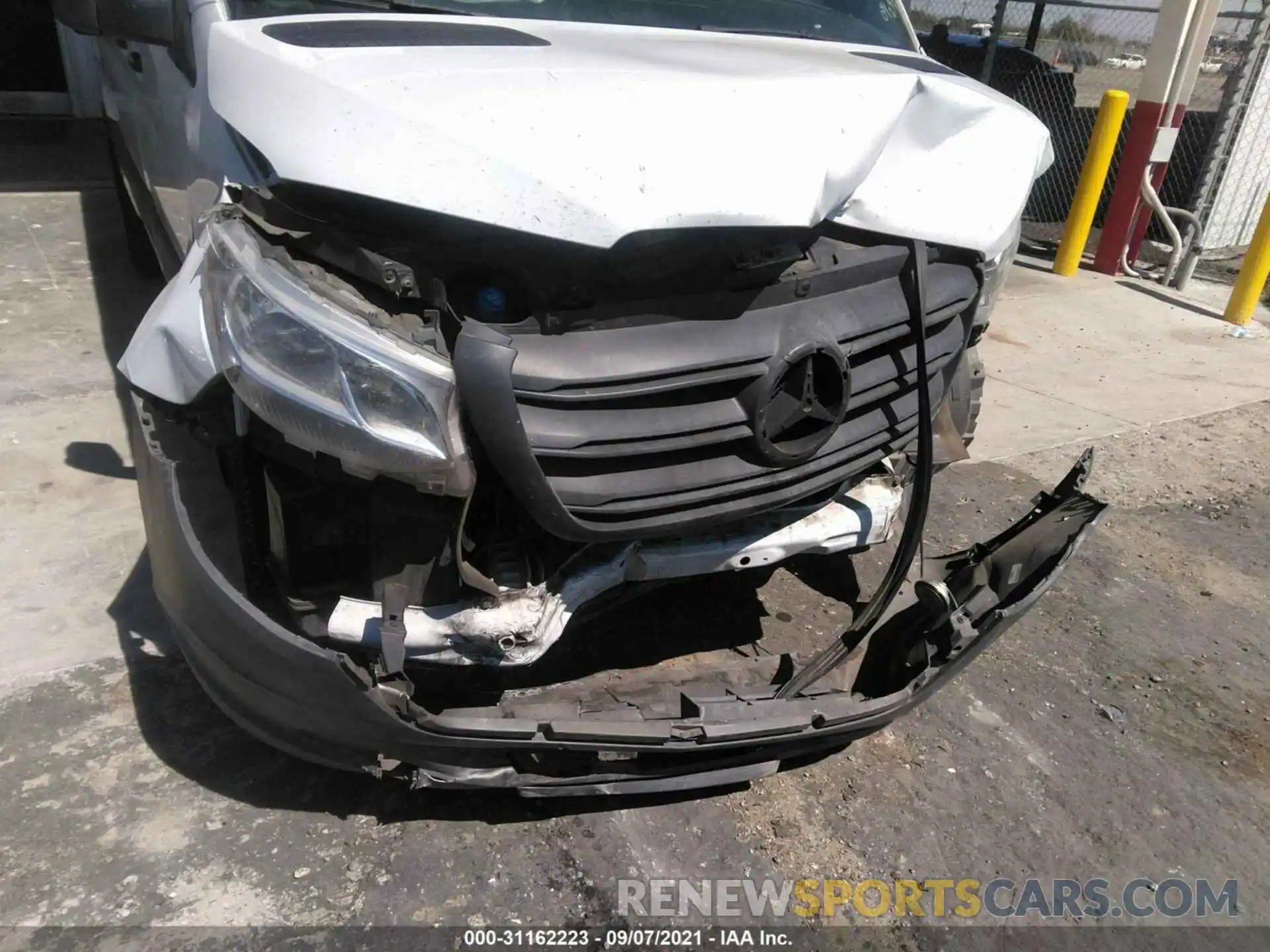 6 Photograph of a damaged car WD3PF0CD8KP057711 MERCEDES-BENZ SPRINTER CARGO VAN 2019