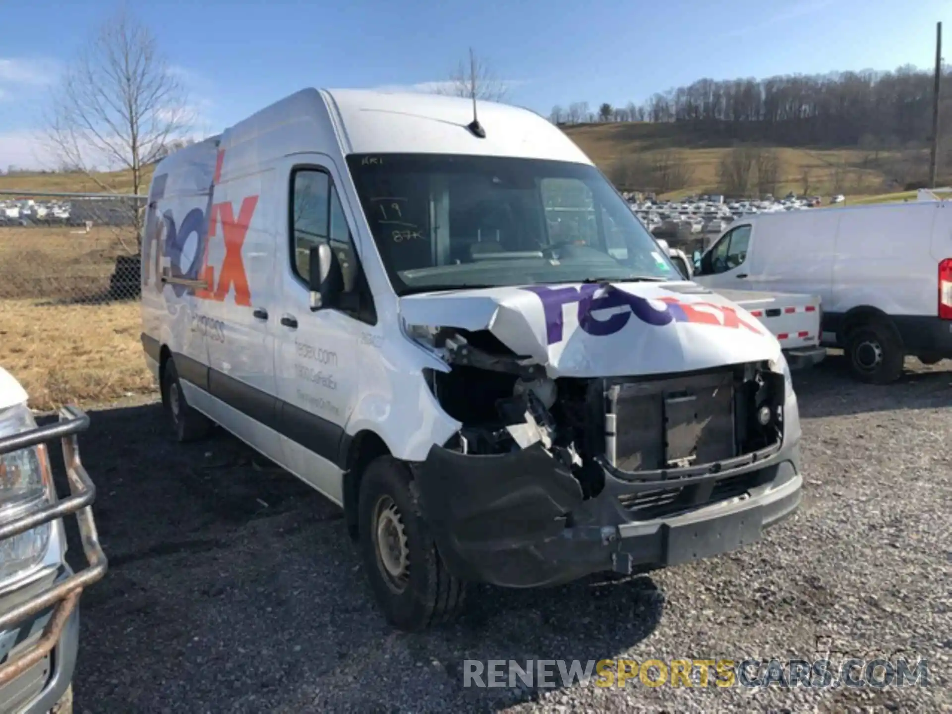 4 Photograph of a damaged car WD3PF1CD0KP051603 MERCEDES-BENZ SPRINTER CARGO VAN 2019