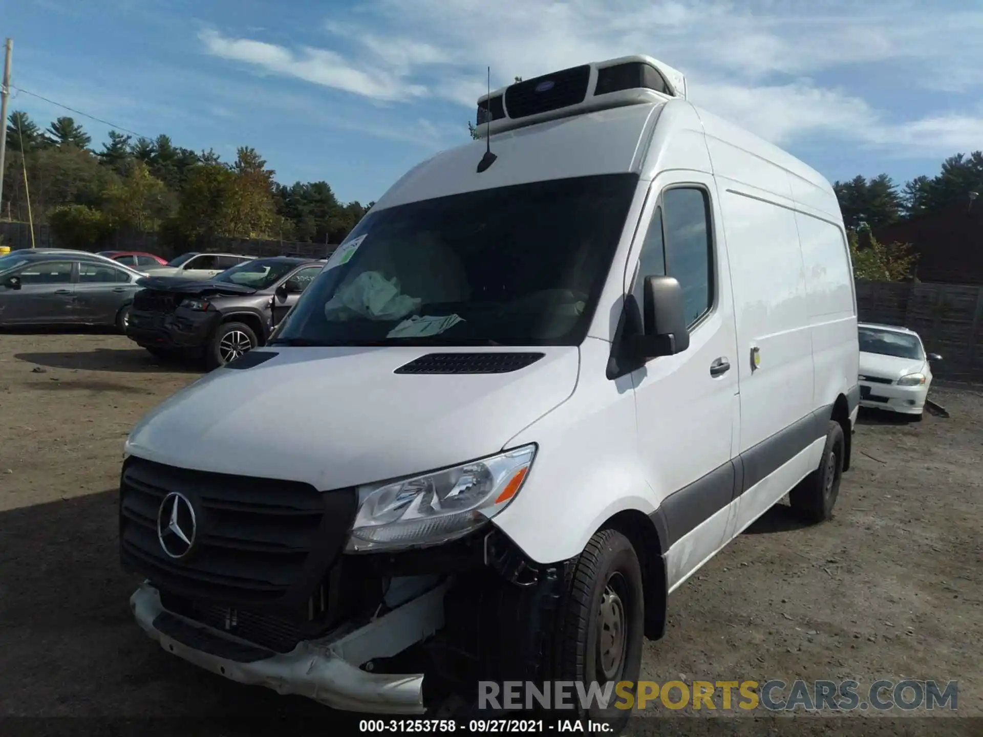 2 Photograph of a damaged car W1W70BGYXLT026134 MERCEDES-BENZ SPRINTER CARGO VAN 2020