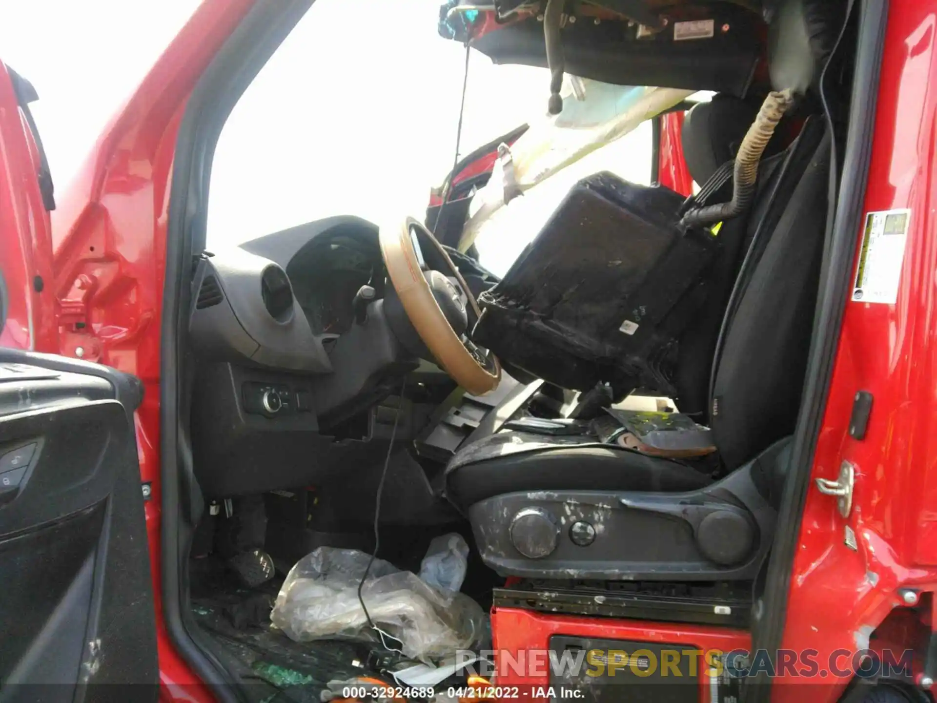 5 Photograph of a damaged car W1Y4ECHYXLT033276 MERCEDES-BENZ SPRINTER CARGO VAN 2020