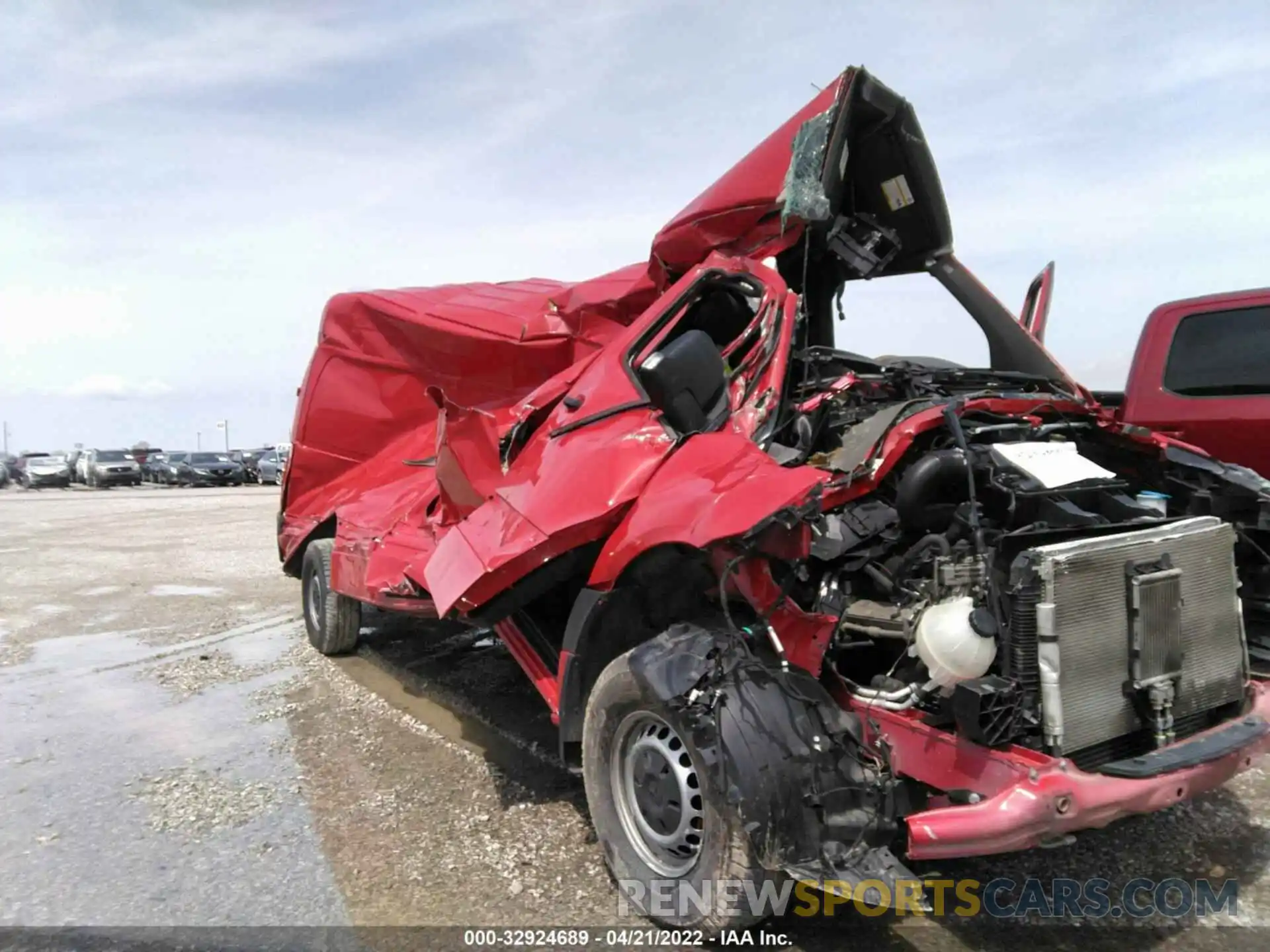 6 Photograph of a damaged car W1Y4ECHYXLT033276 MERCEDES-BENZ SPRINTER CARGO VAN 2020