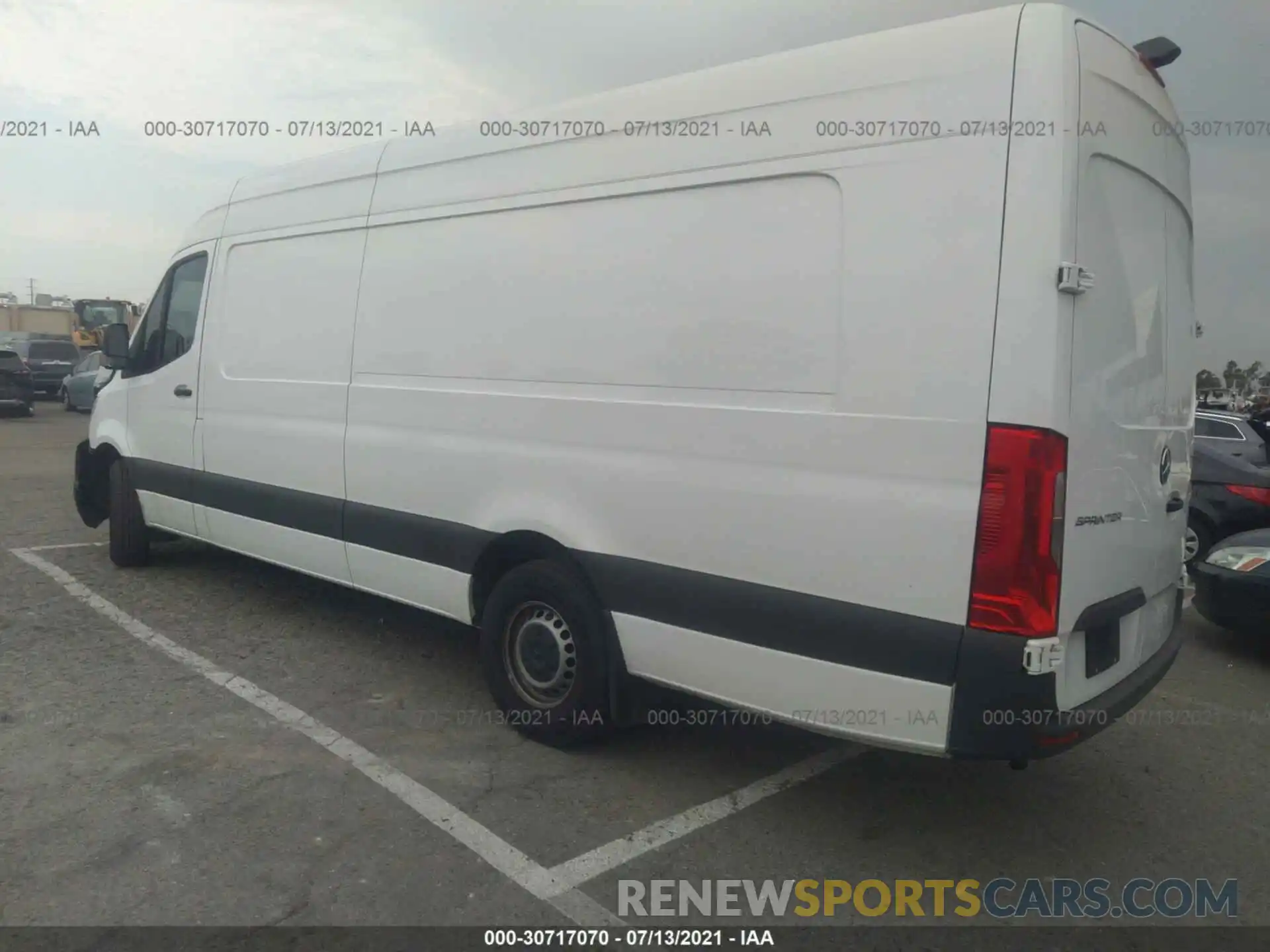 3 Photograph of a damaged car W1Y4EDHYXLT038158 MERCEDES-BENZ SPRINTER CARGO VAN 2020