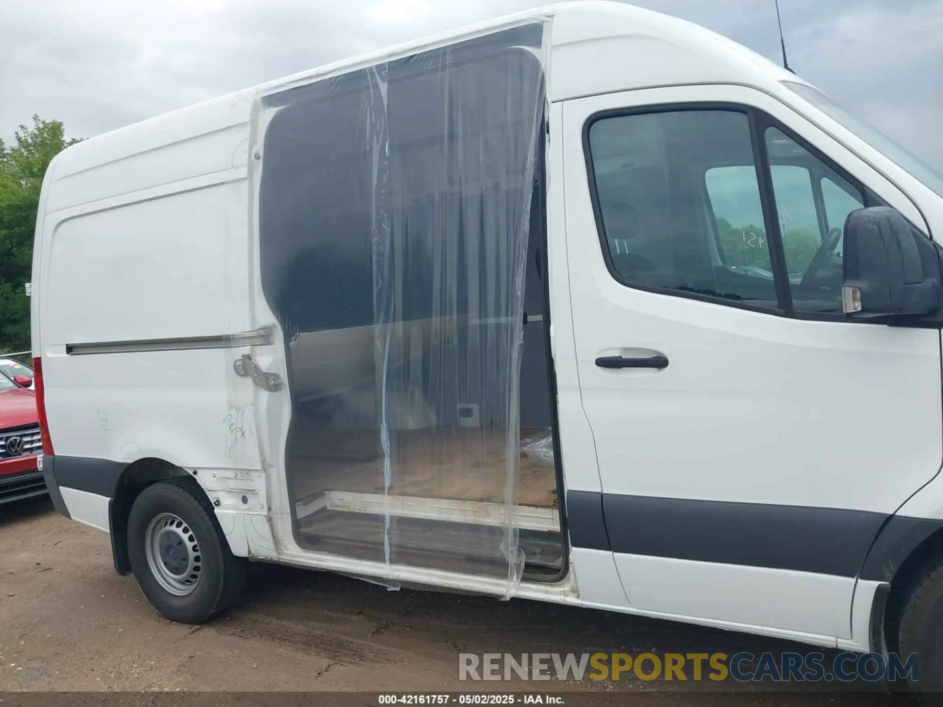 13 Photograph of a damaged car W1Y4DBHY0MT054085 MERCEDES-BENZ SPRINTER CARGO VAN 2021