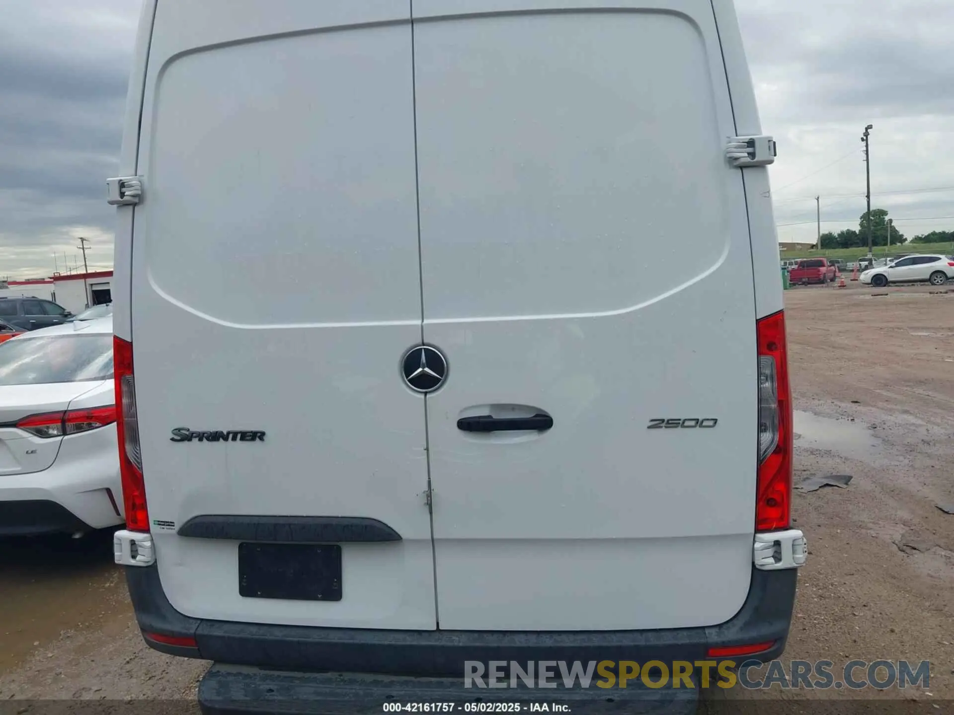 16 Photograph of a damaged car W1Y4DBHY0MT054085 MERCEDES-BENZ SPRINTER CARGO VAN 2021