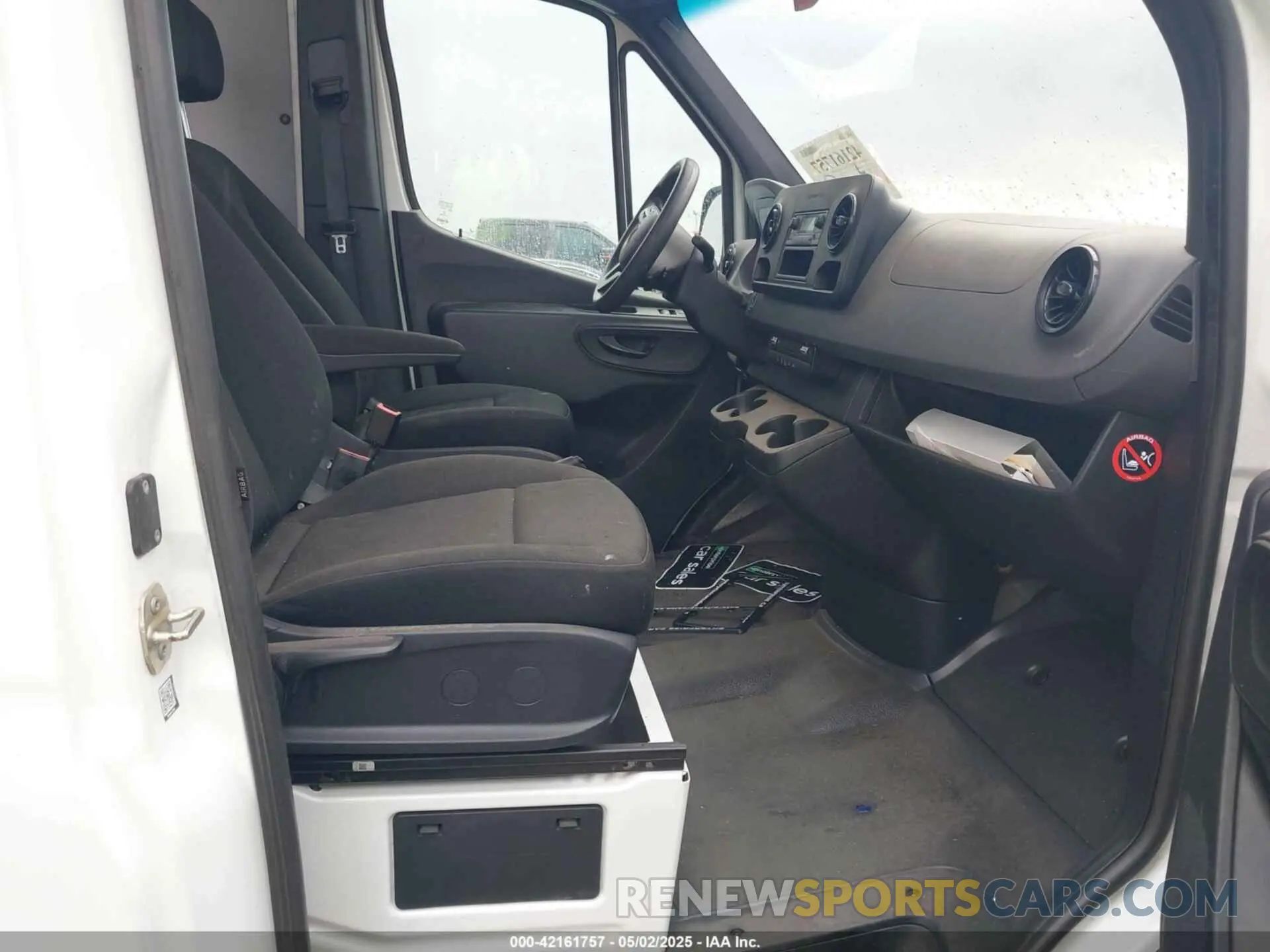 5 Photograph of a damaged car W1Y4DBHY0MT054085 MERCEDES-BENZ SPRINTER CARGO VAN 2021