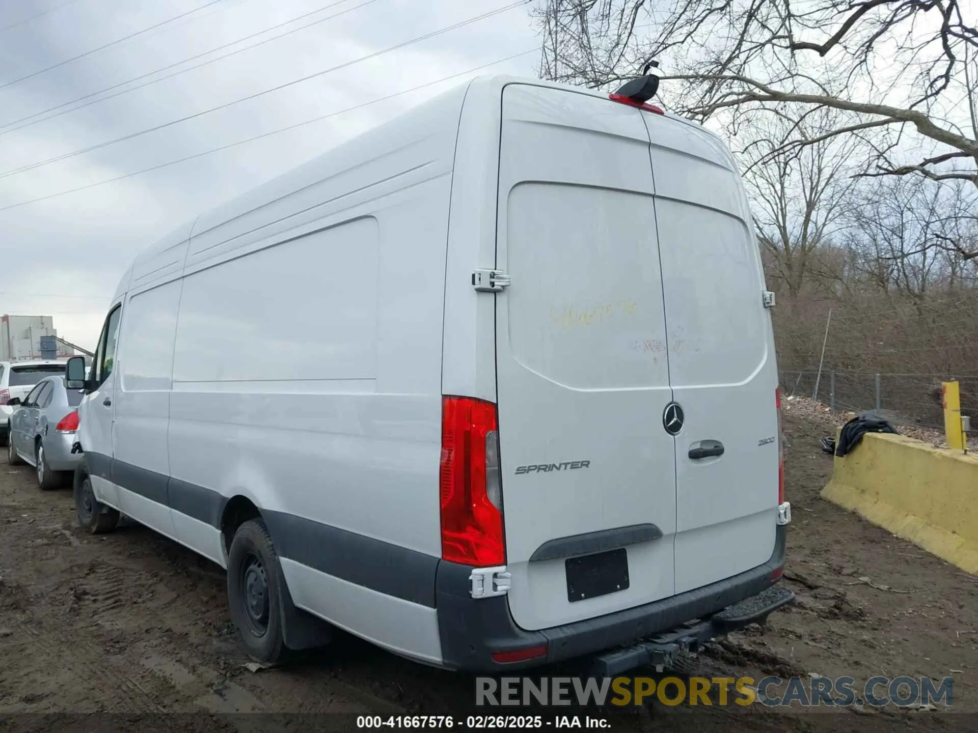 3 Photograph of a damaged car W1Y4NDHYXRP739025 MERCEDES-BENZ SPRINTER CARGO VAN 2024