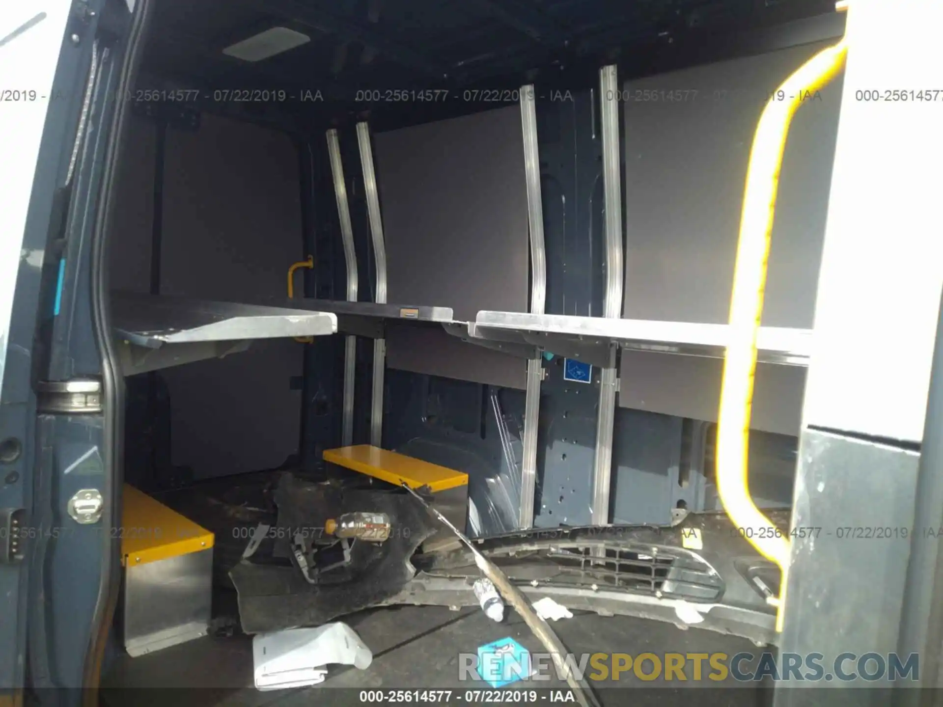 8 Photograph of a damaged car WD4PF0CD4KP048421 MERCEDES-BENZ SPRINTER VAN 2019