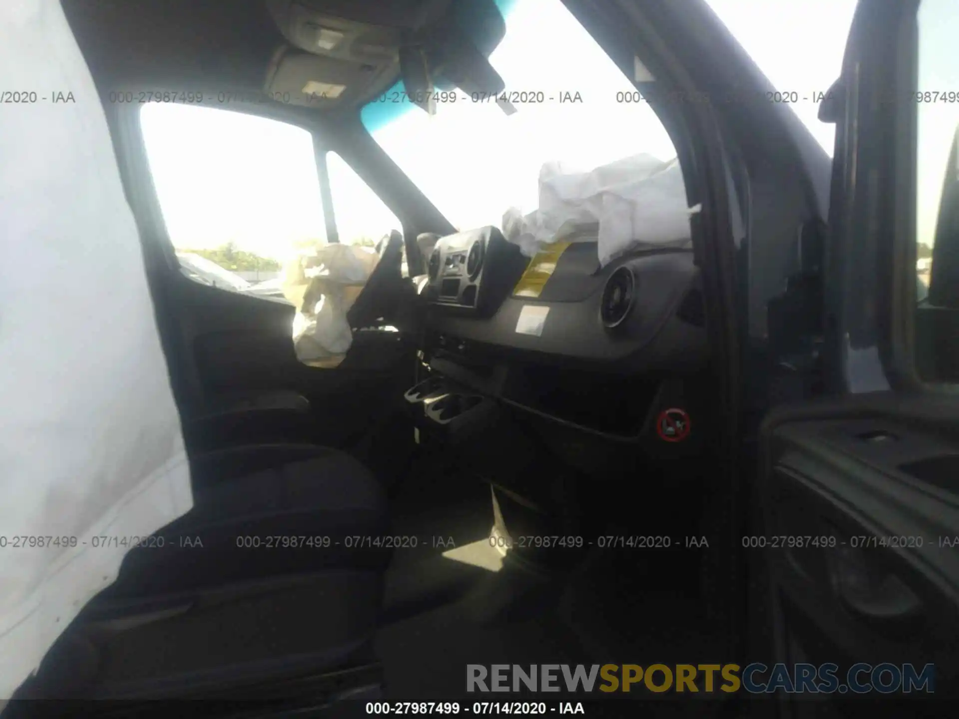 5 Photograph of a damaged car WD4PF1CD7KP115552 MERCEDES-BENZ SPRINTER VAN 2019