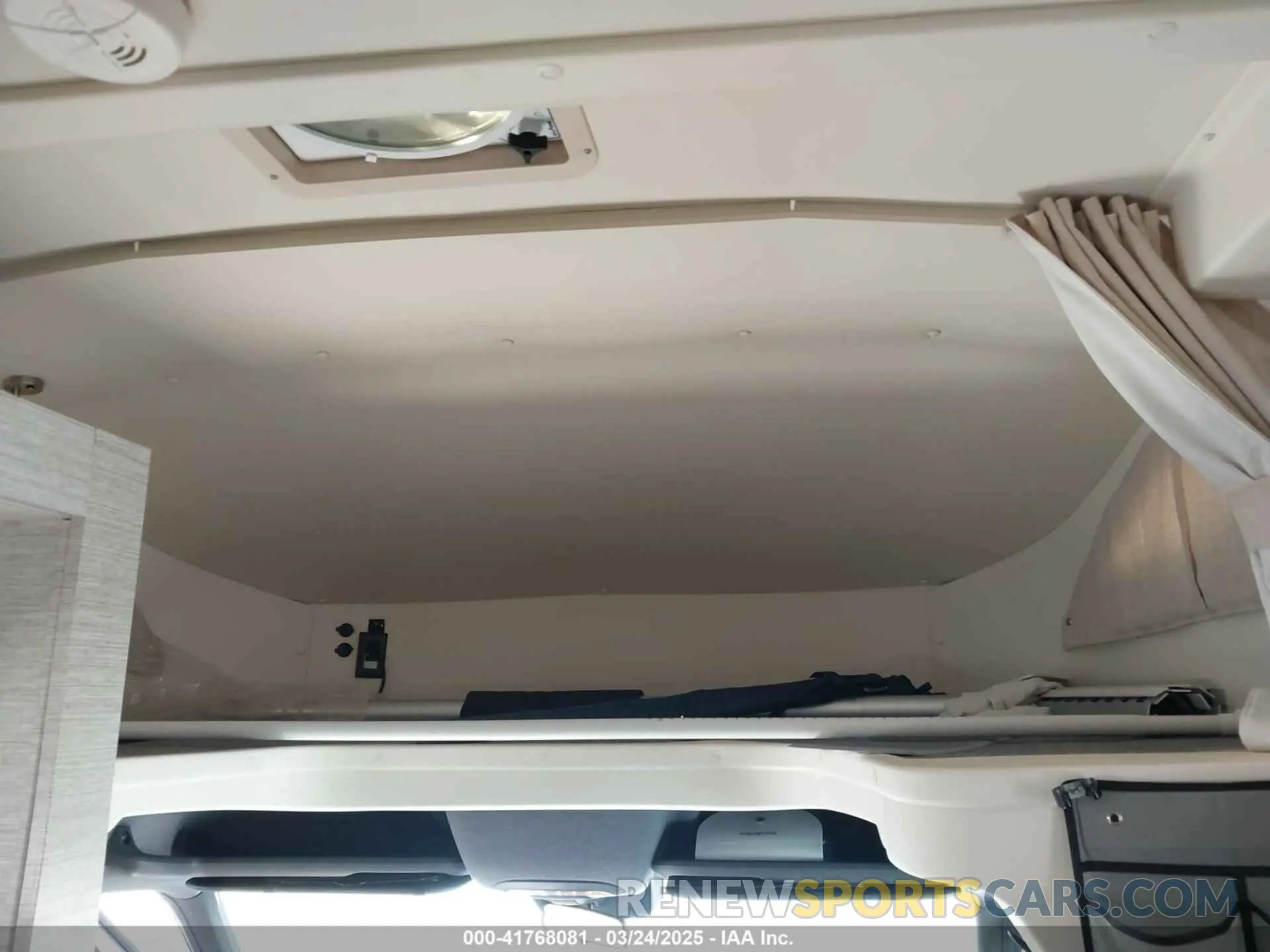 14 Photograph of a damaged car W1X8E33Y3ME206641 MERCEDES SPRINTER 3500XD 2021