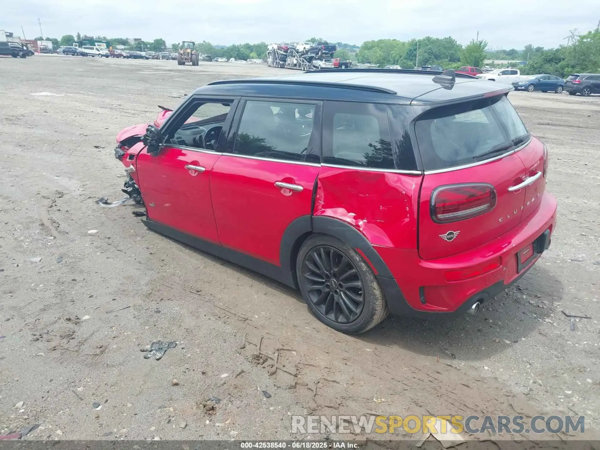 3 Photograph of a damaged car WMWXJ1C03L2M11072 MINI CLUBMAN 2020