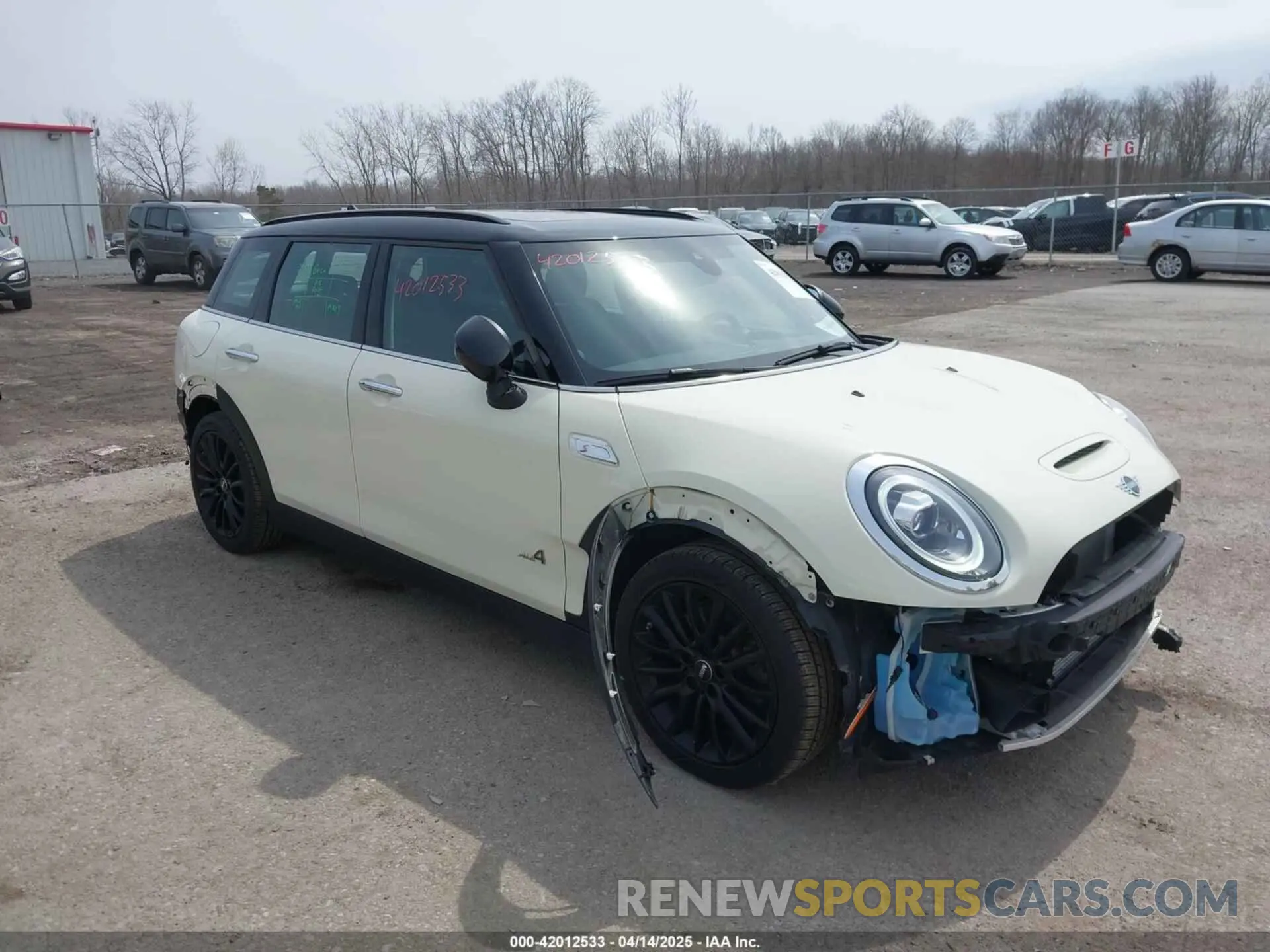 1 Photograph of a damaged car WMWXJ1C04L2M33050 MINI CLUBMAN 2020