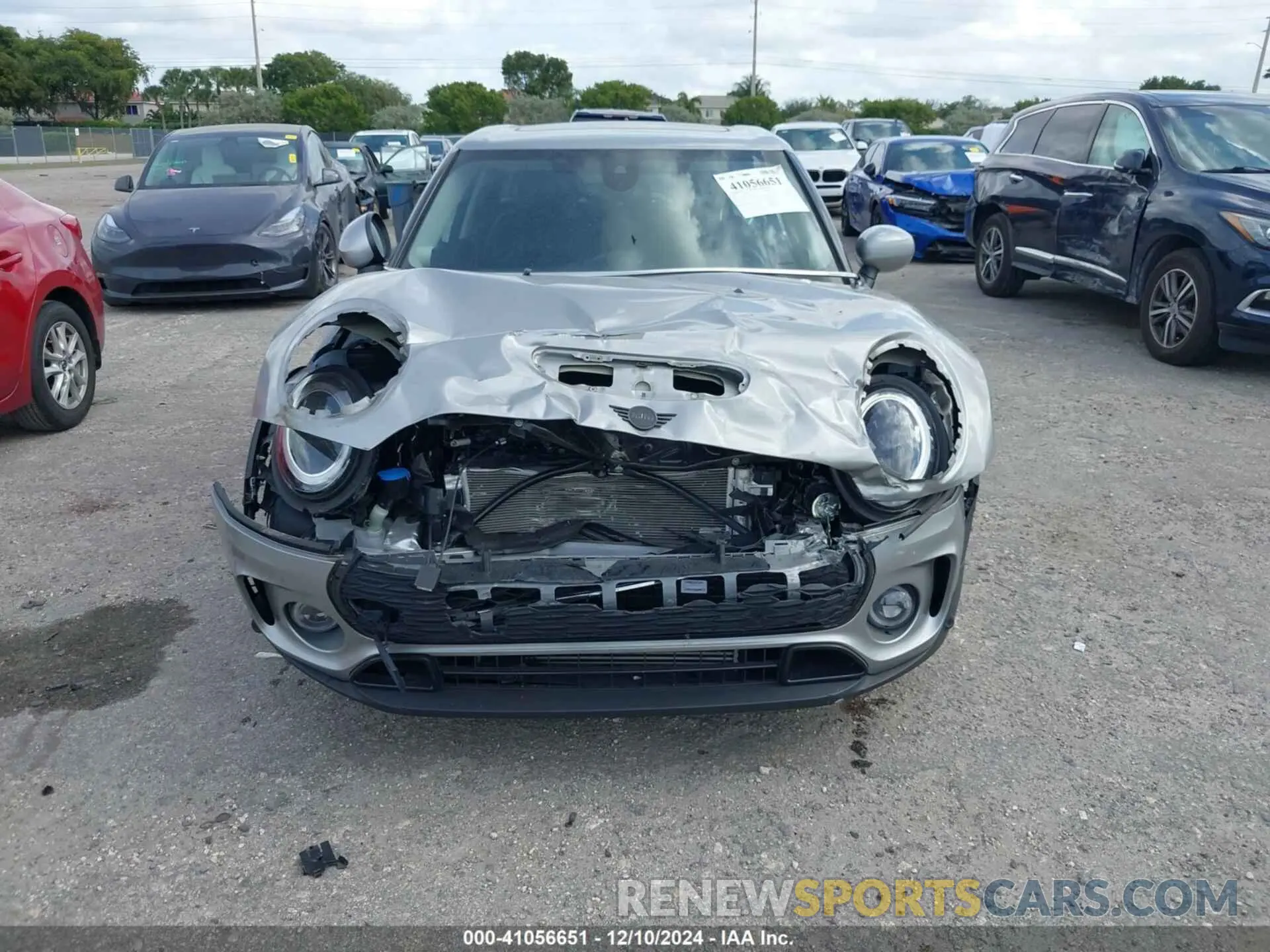 6 Photograph of a damaged car WMWXJ1C03P2U08484 MINI CLUBMAN 2023