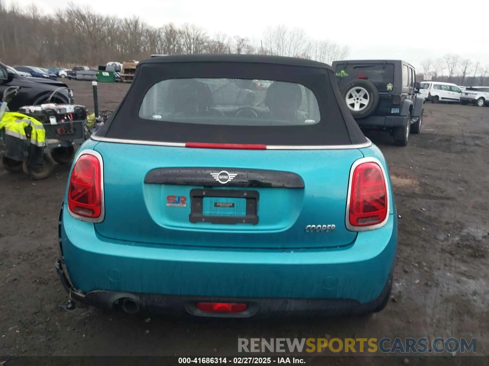 16 Photograph of a damaged car WMWWG5C52K3H08648 MINI CONVERTIBLE 2019