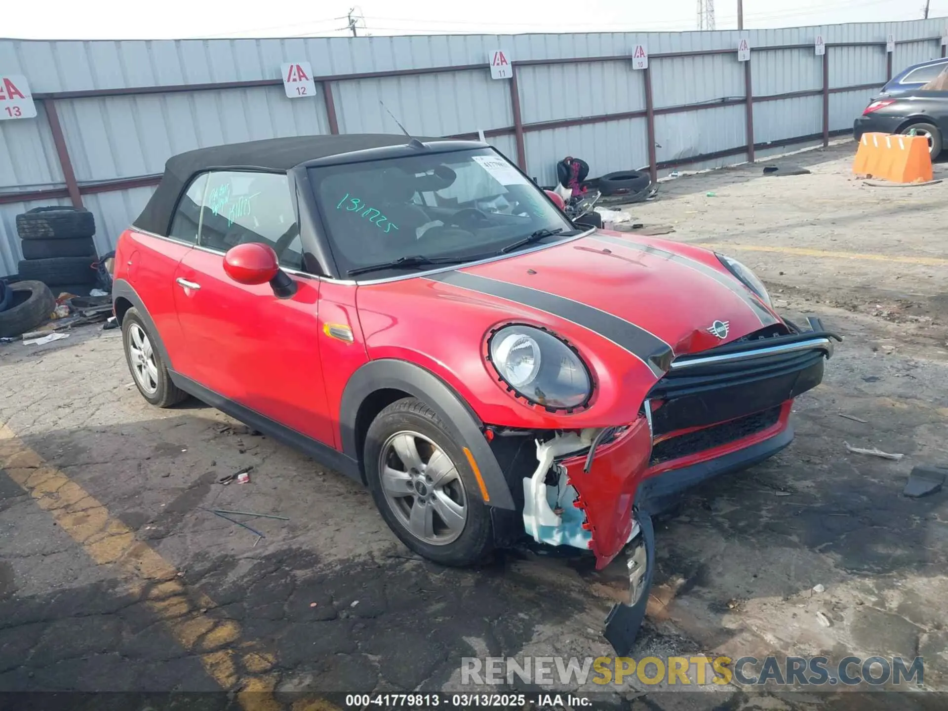 1 Photograph of a damaged car WMWWG5C59K3F79792 MINI CONVERTIBLE 2019