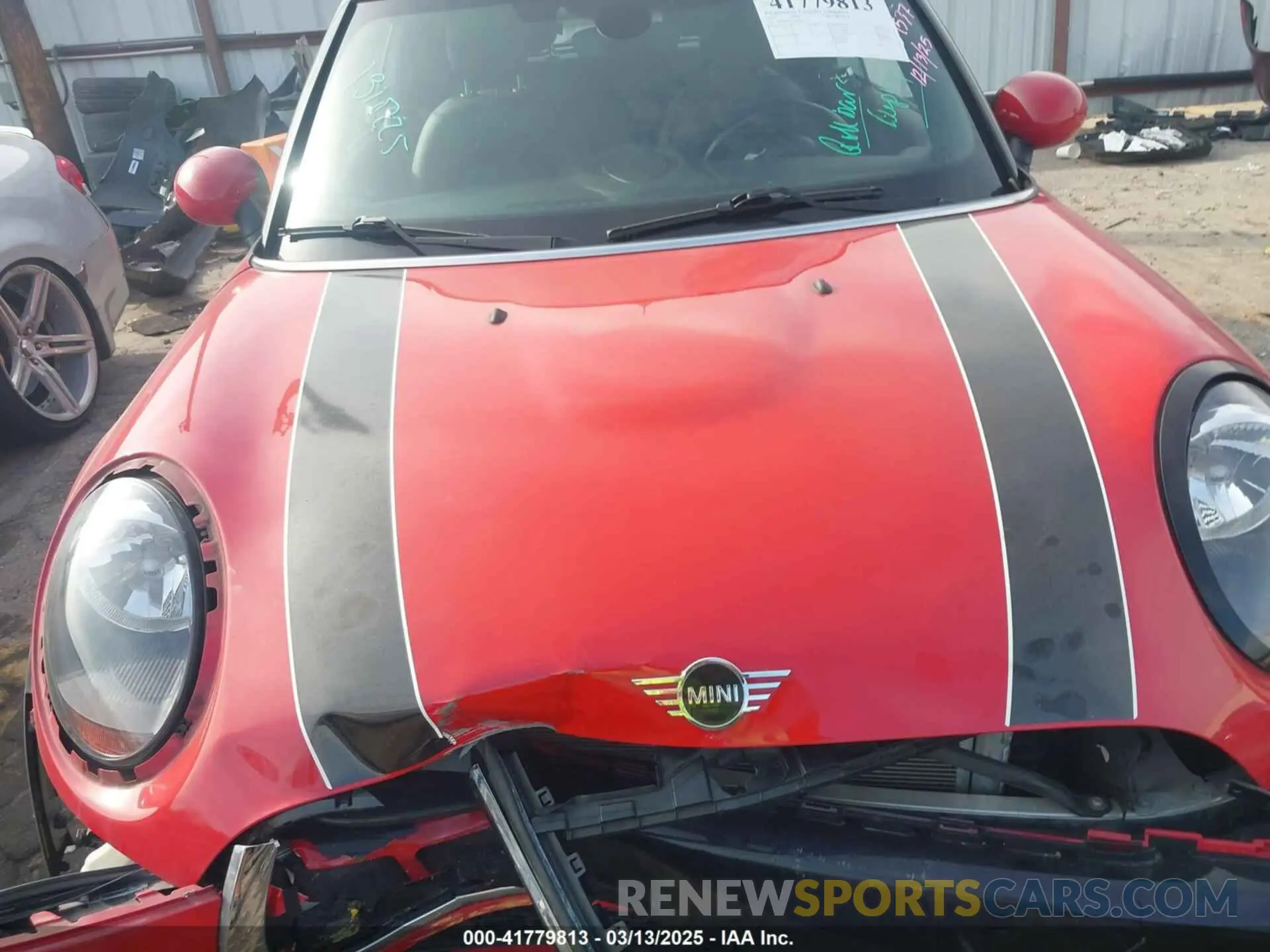 10 Photograph of a damaged car WMWWG5C59K3F79792 MINI CONVERTIBLE 2019