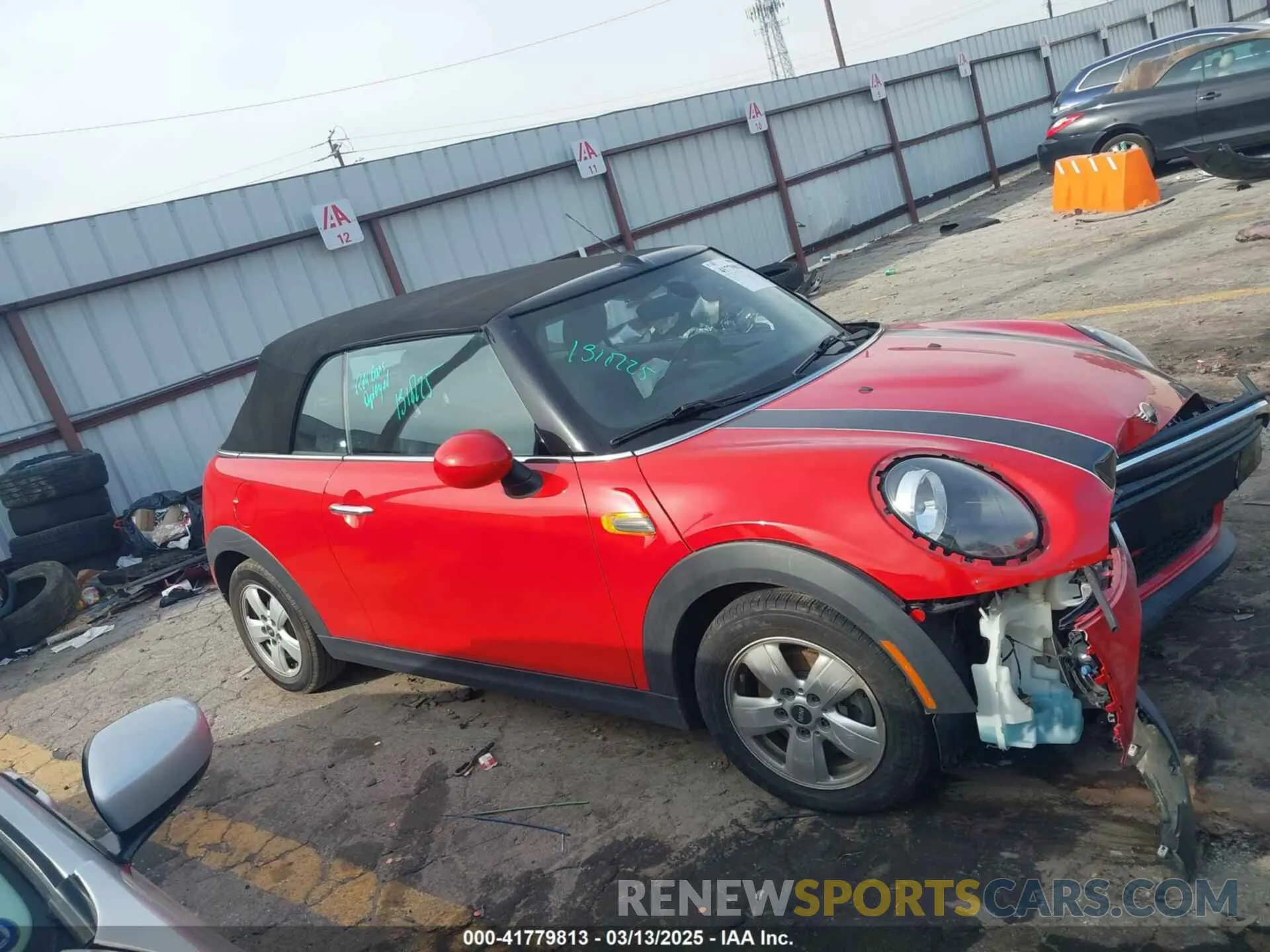 13 Photograph of a damaged car WMWWG5C59K3F79792 MINI CONVERTIBLE 2019
