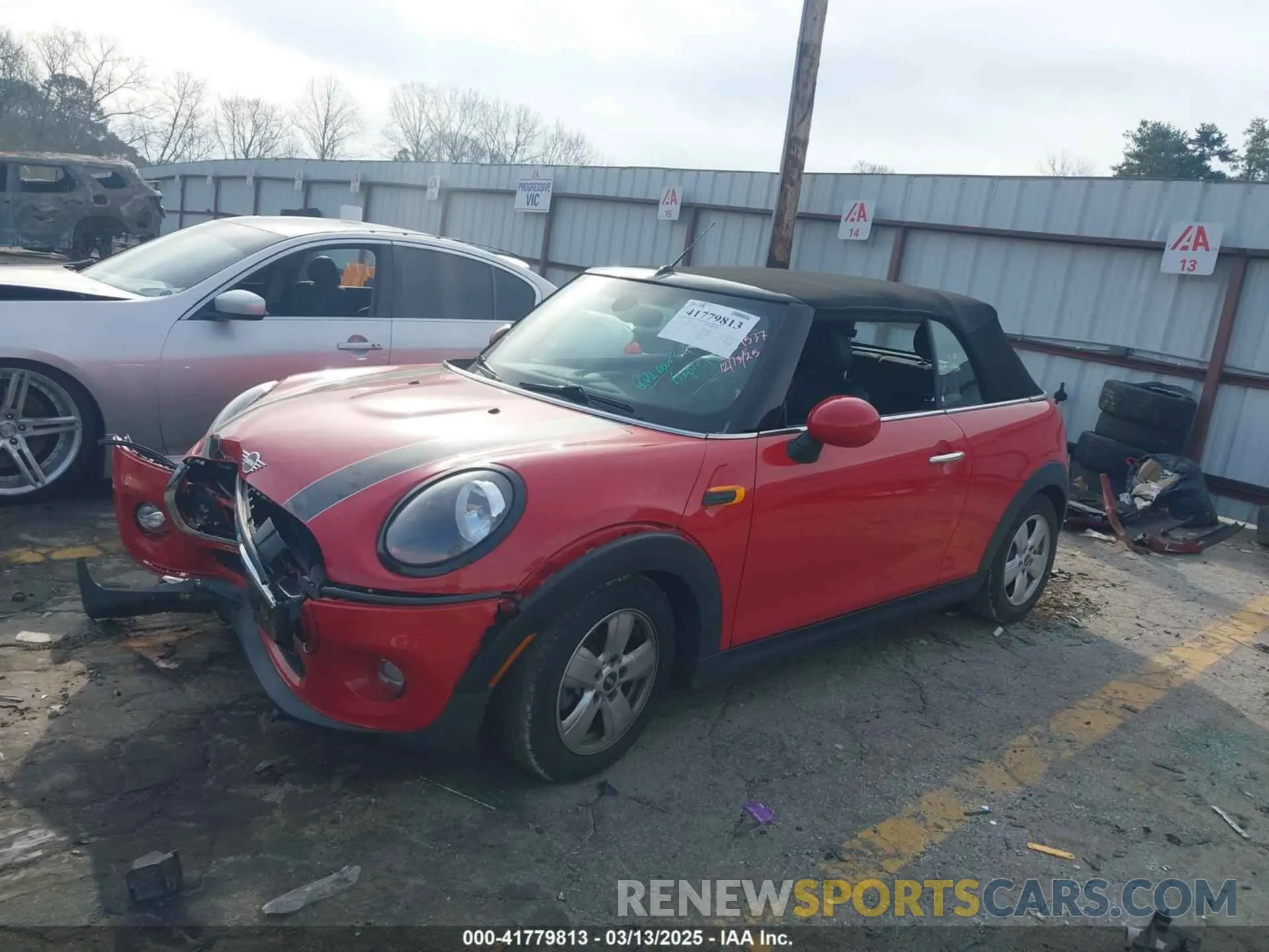 2 Photograph of a damaged car WMWWG5C59K3F79792 MINI CONVERTIBLE 2019