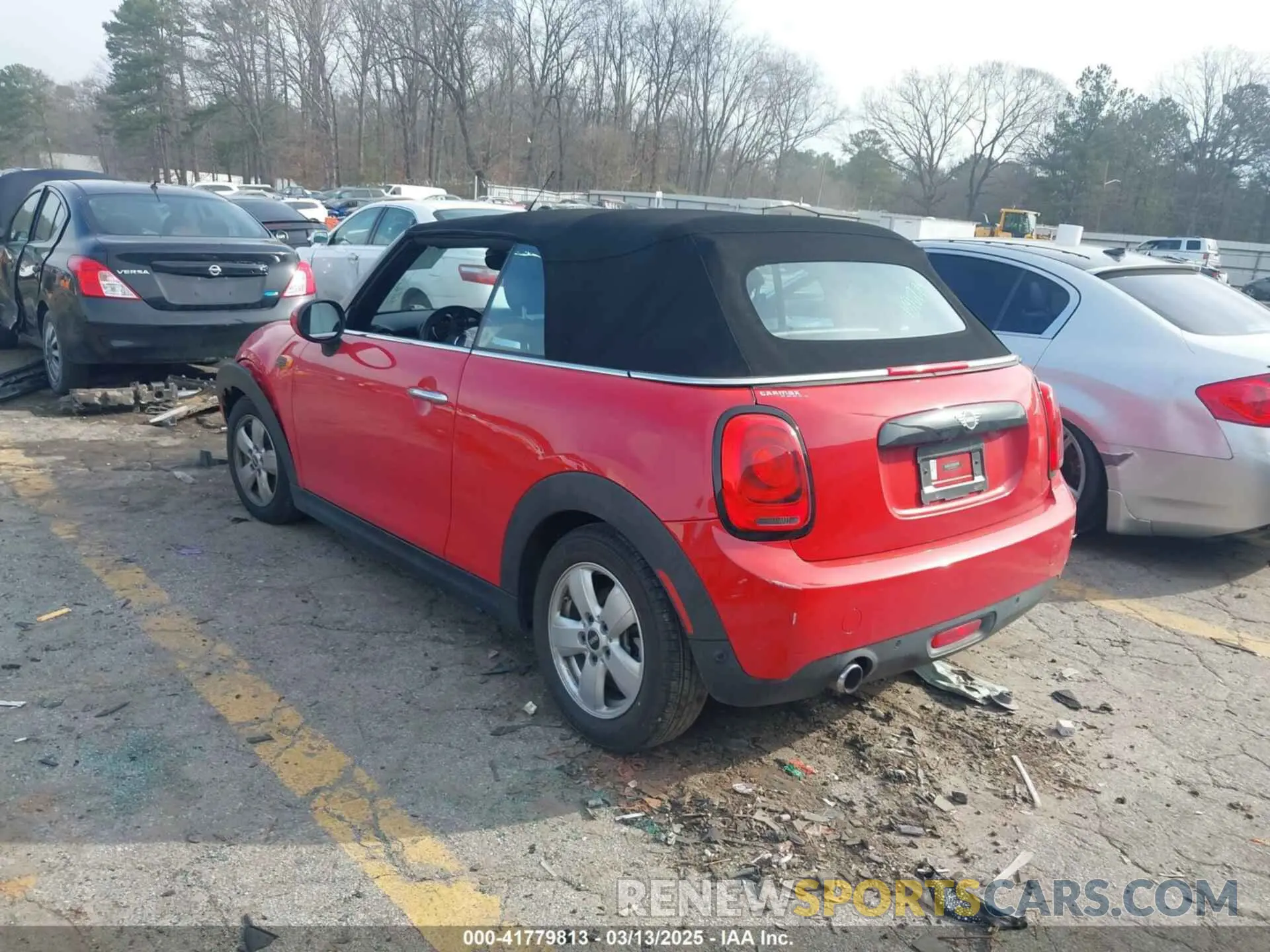 3 Photograph of a damaged car WMWWG5C59K3F79792 MINI CONVERTIBLE 2019