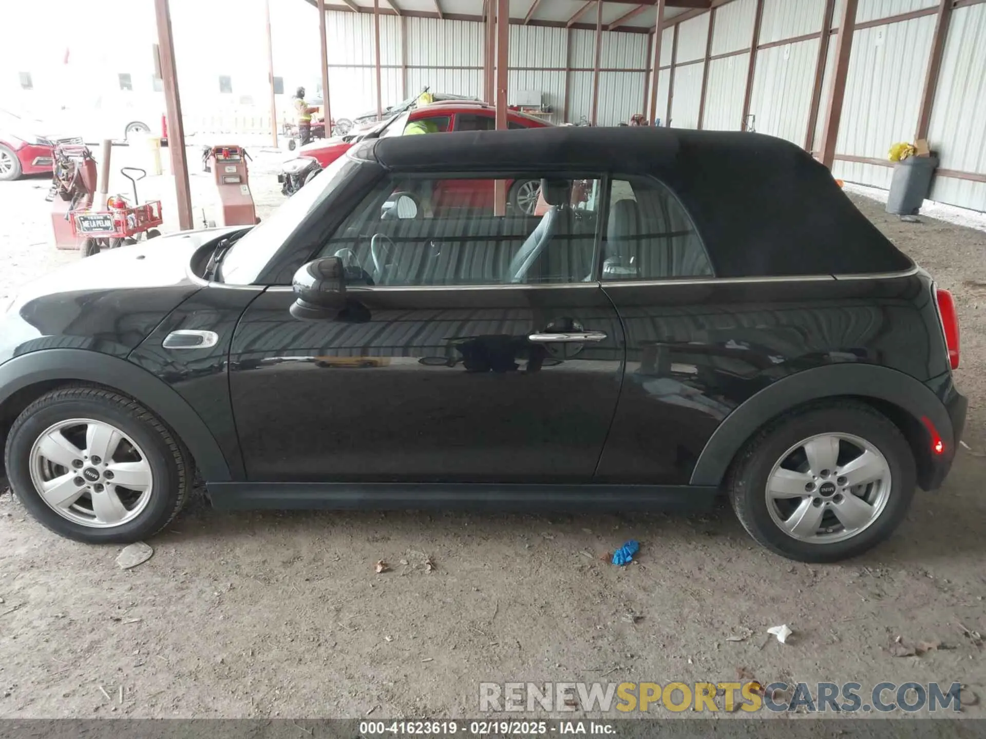 14 Photograph of a damaged car WMWWG5C5XK3H08526 MINI CONVERTIBLE 2019