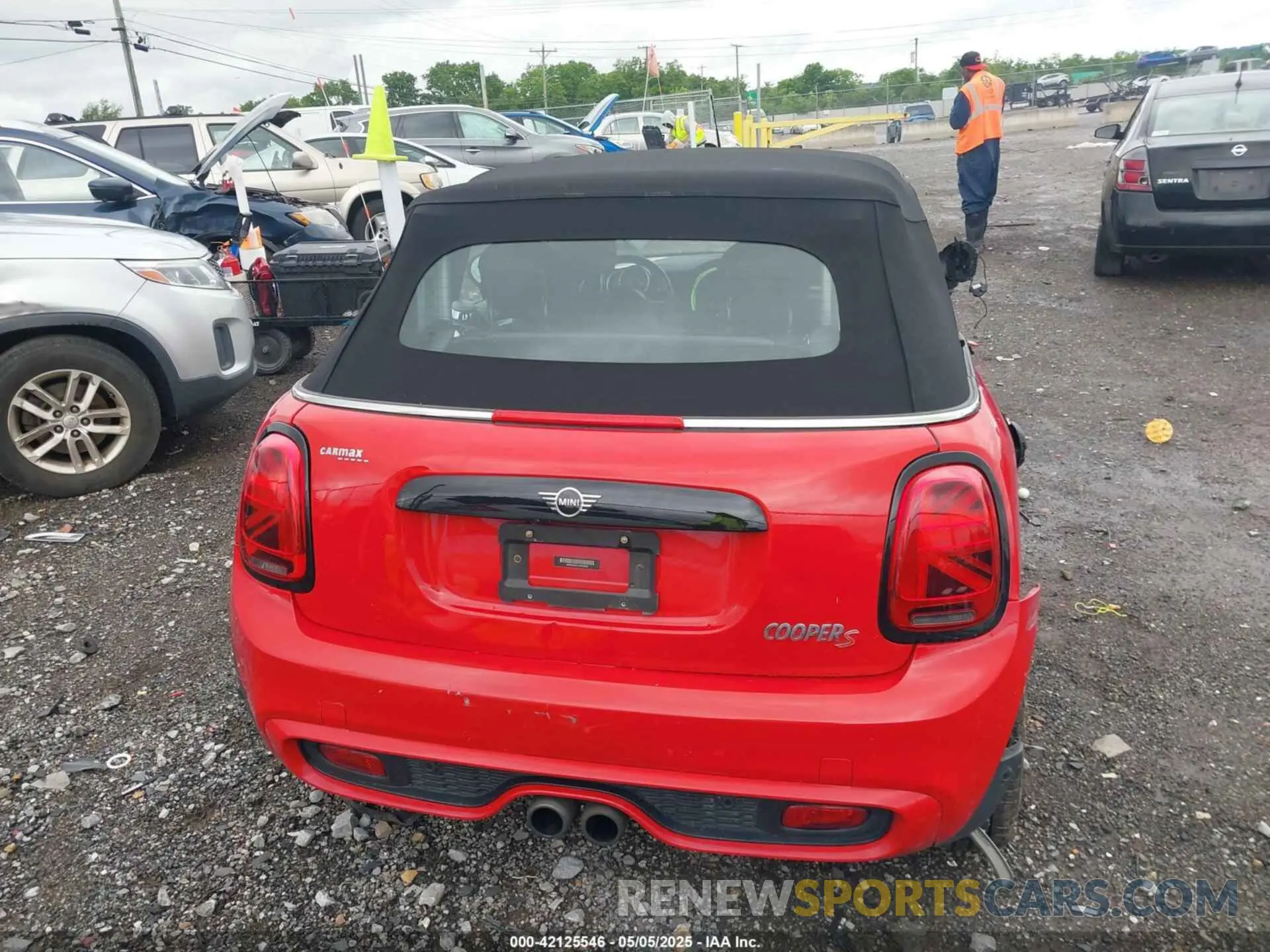 16 Photograph of a damaged car WMWWG9C51K3E39565 MINI CONVERTIBLE 2019