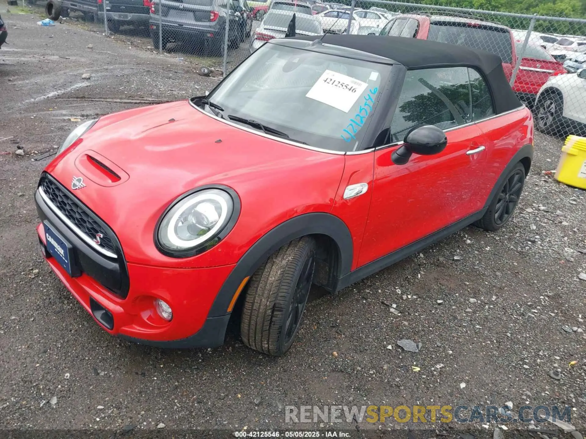 2 Photograph of a damaged car WMWWG9C51K3E39565 MINI CONVERTIBLE 2019