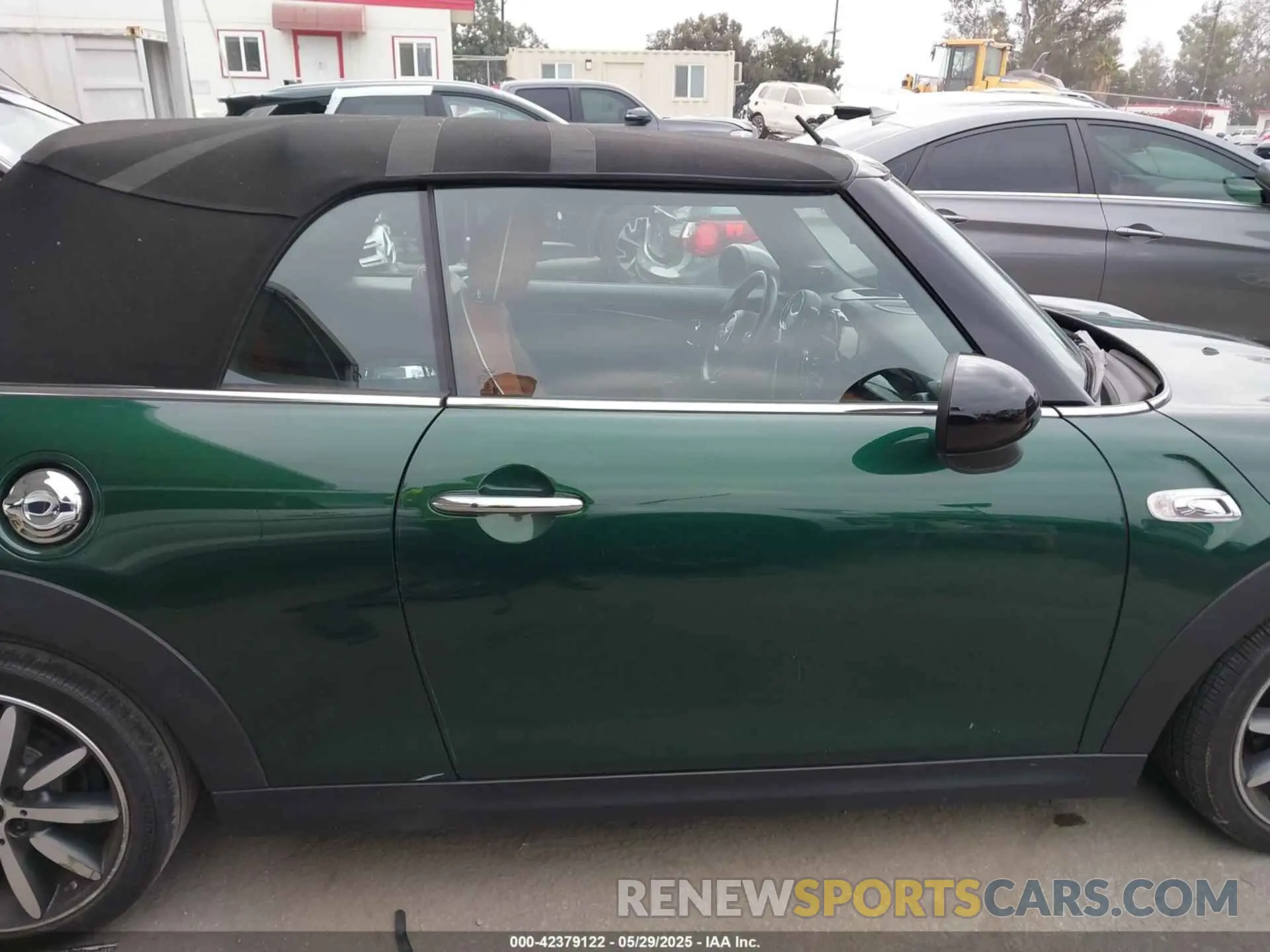 13 Photograph of a damaged car WMWWG9C5XK3E40620 MINI CONVERTIBLE 2019