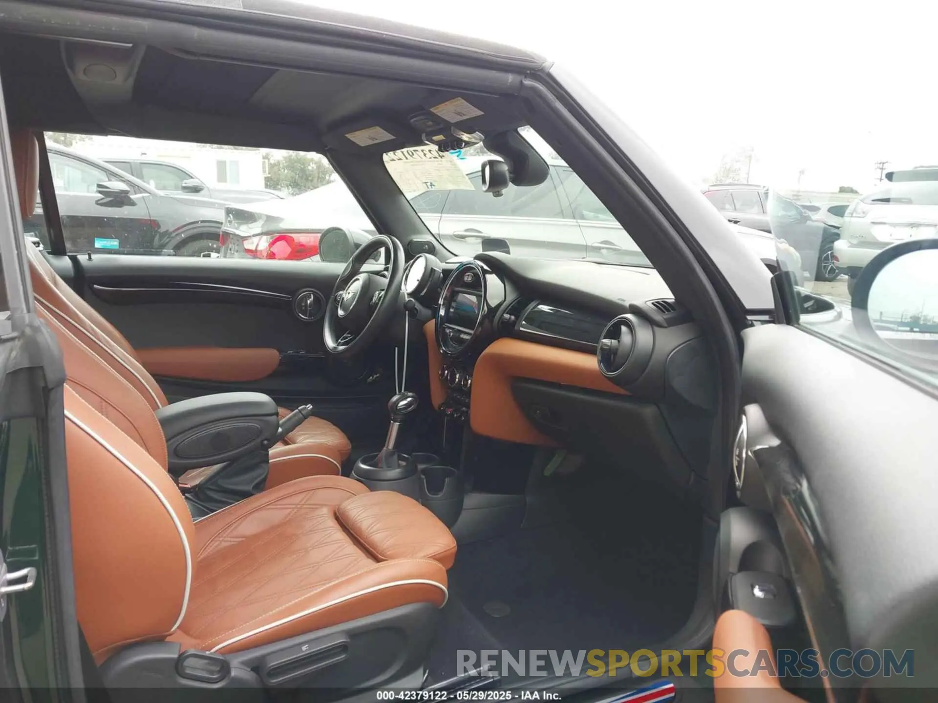5 Photograph of a damaged car WMWWG9C5XK3E40620 MINI CONVERTIBLE 2019