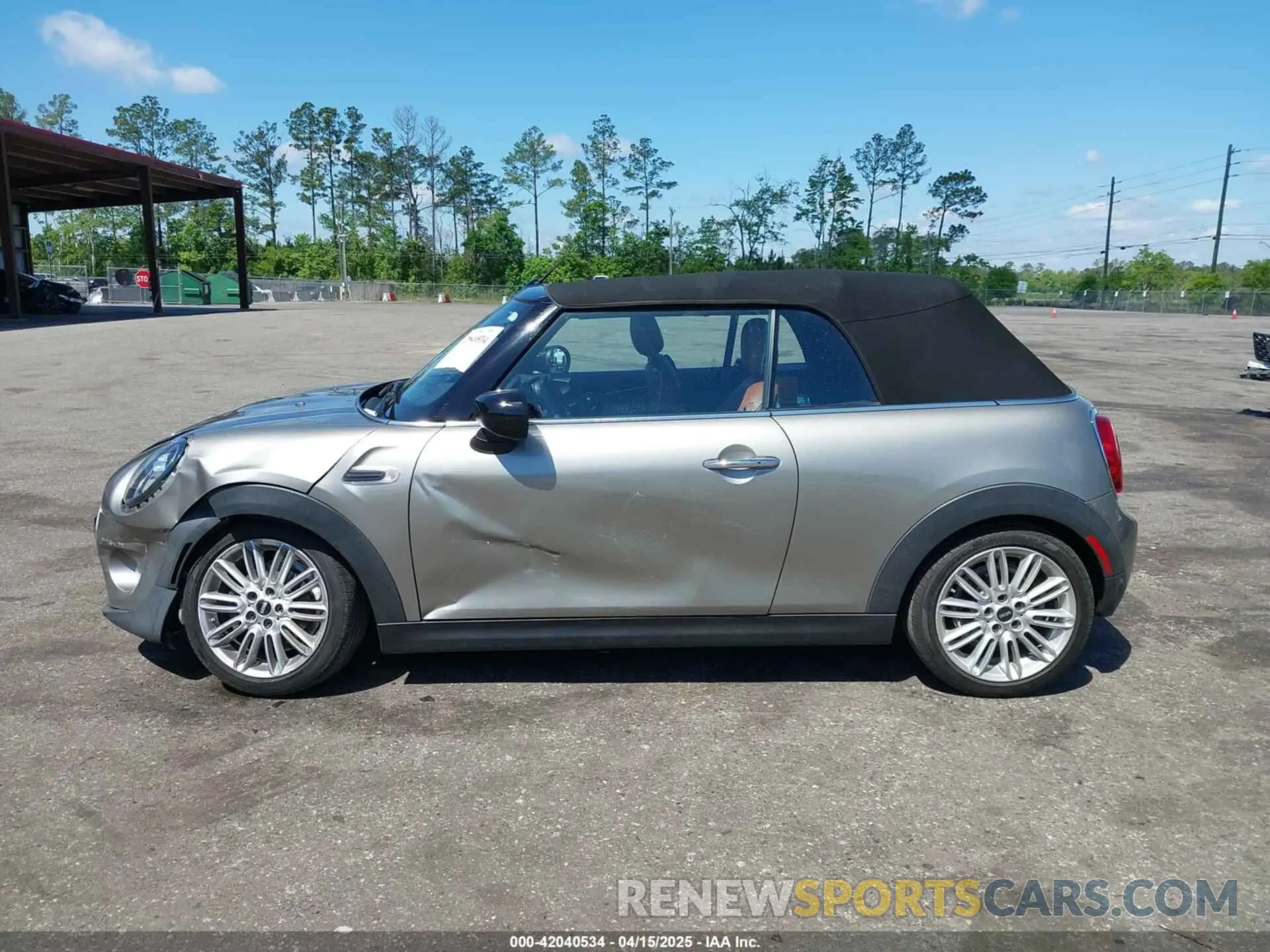14 Photograph of a damaged car WMWWJ3C06M3M08556 MINI CONVERTIBLE 2021