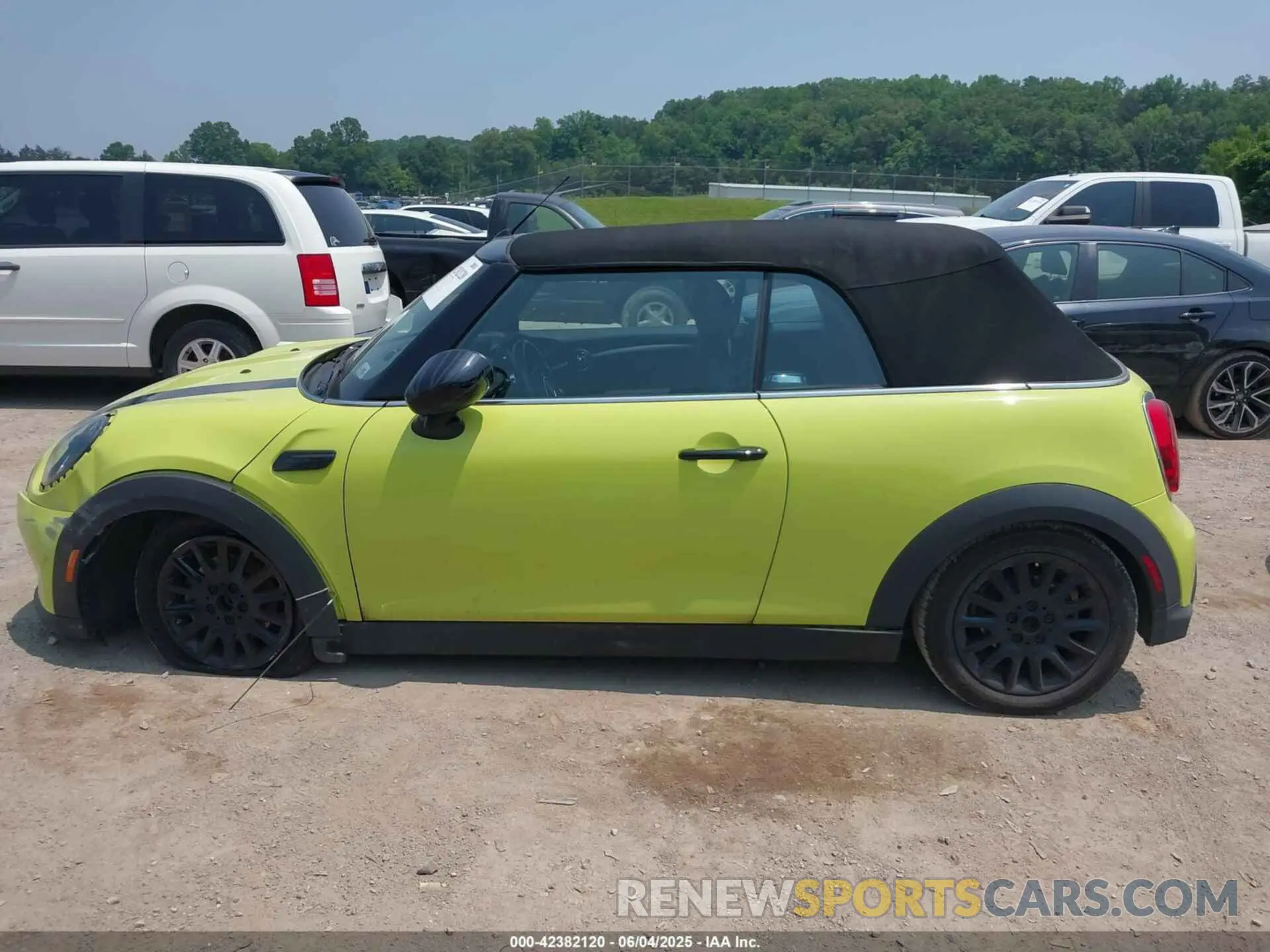 14 Photograph of a damaged car WMW23DL00P3R03046 MINI CONVERTIBLE 2023