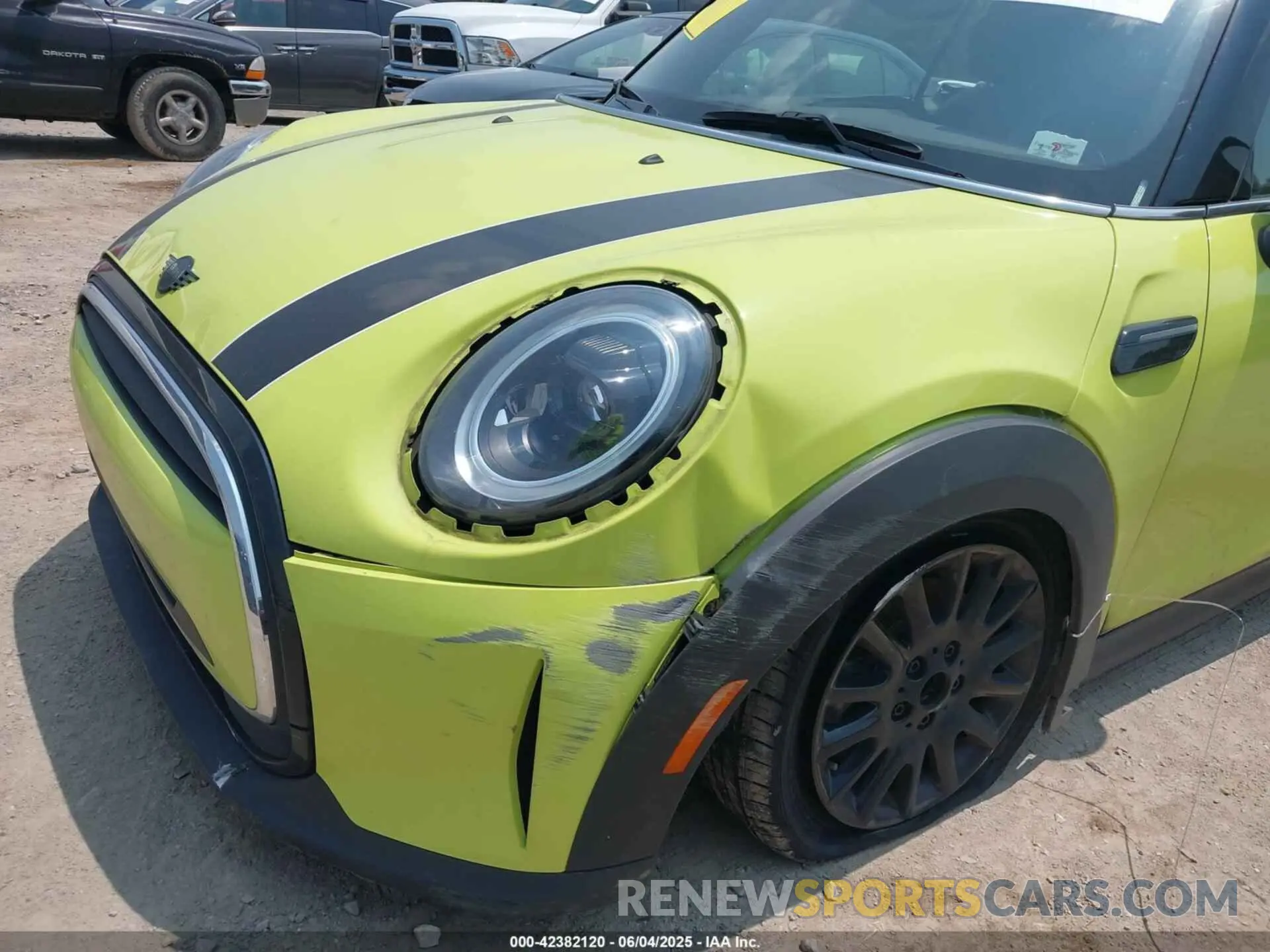 17 Photograph of a damaged car WMW23DL00P3R03046 MINI CONVERTIBLE 2023