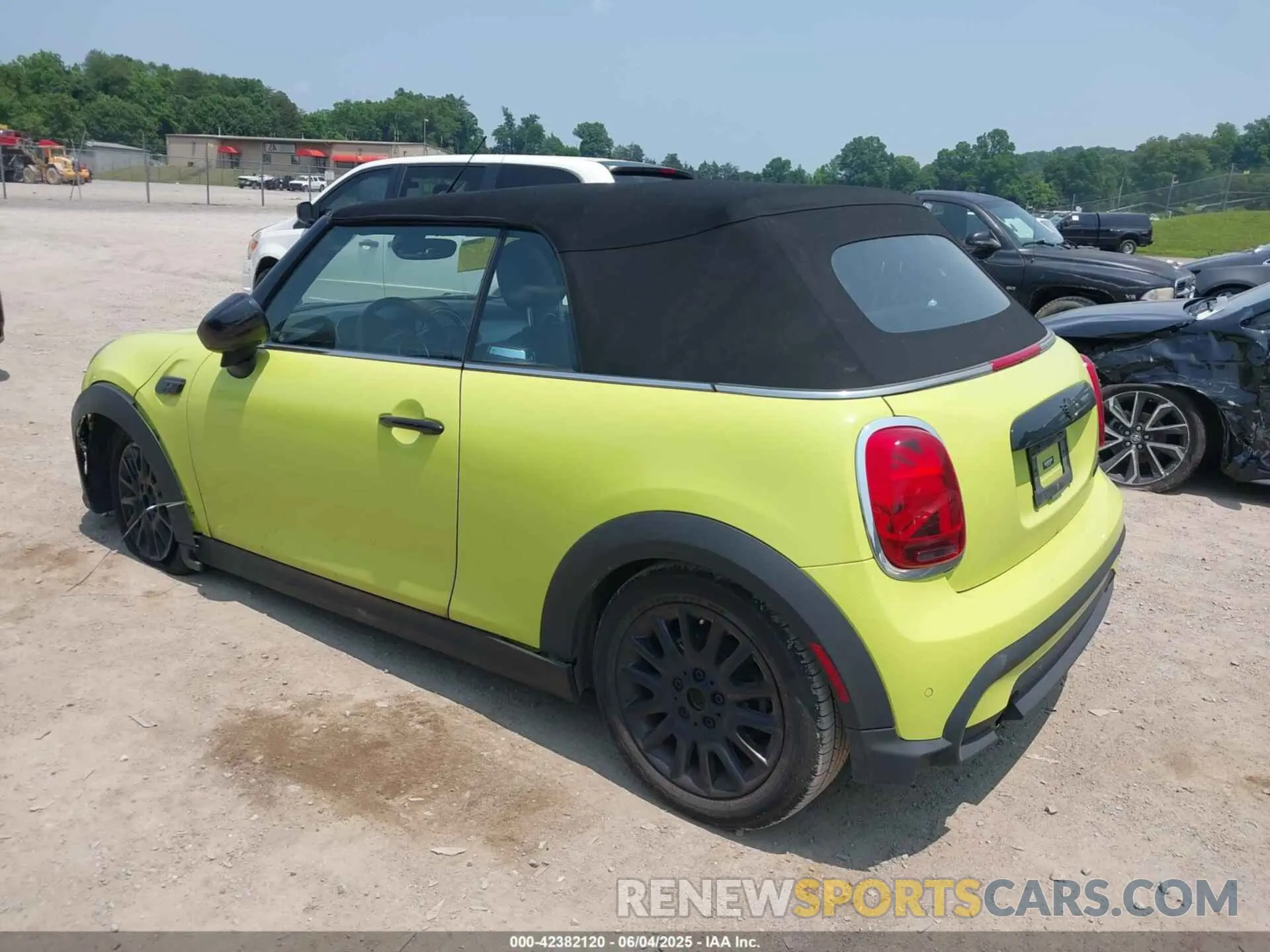 3 Photograph of a damaged car WMW23DL00P3R03046 MINI CONVERTIBLE 2023