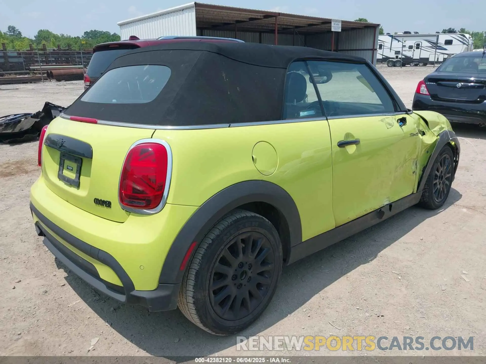 4 Photograph of a damaged car WMW23DL00P3R03046 MINI CONVERTIBLE 2023