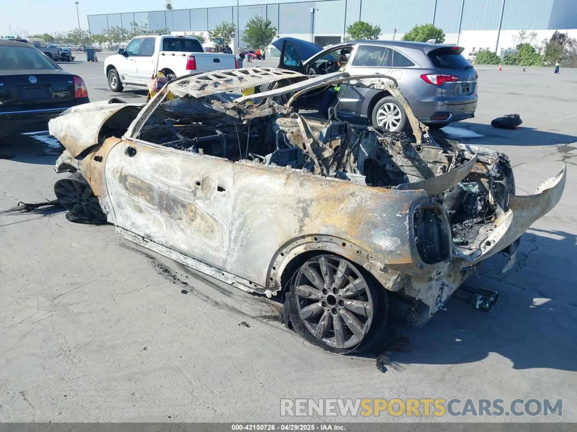 3 Photograph of a damaged car WMW43DL03P3P74342 MINI CONVERTIBLE 2023