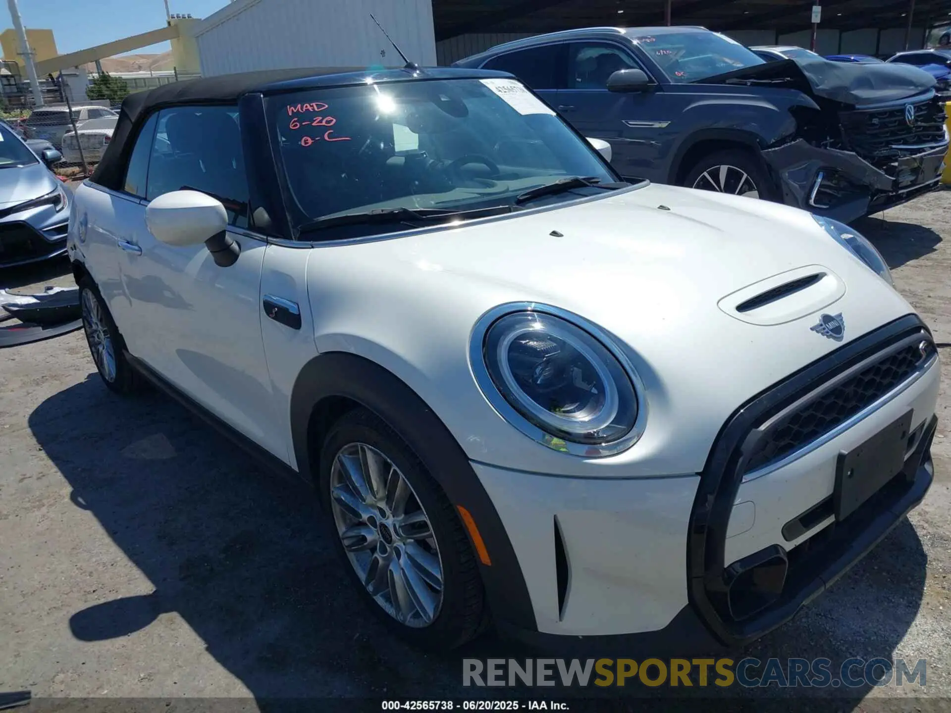 1 Photograph of a damaged car WMW43DL02R3S02567 MINI CONVERTIBLE 2024