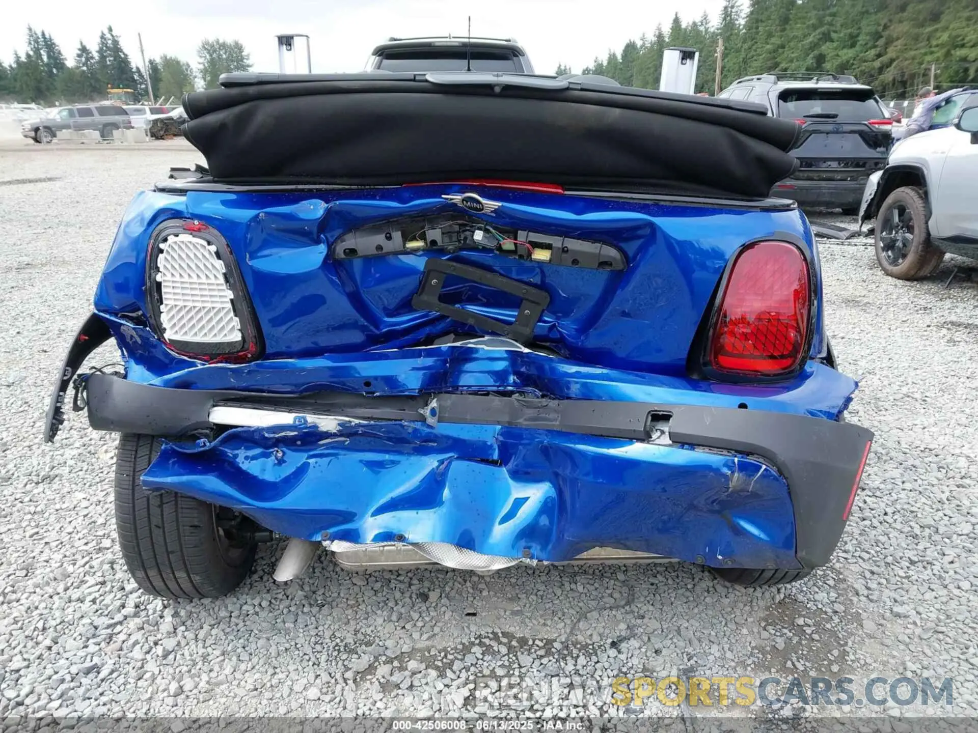16 Photograph of a damaged car WMW23GX01S2X08664 MINI CONVERTIBLE 2025
