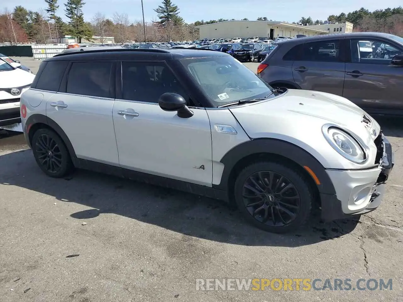 4 Photograph of a damaged car WMWLU5C53K2G80151 MINI COOPER 2019