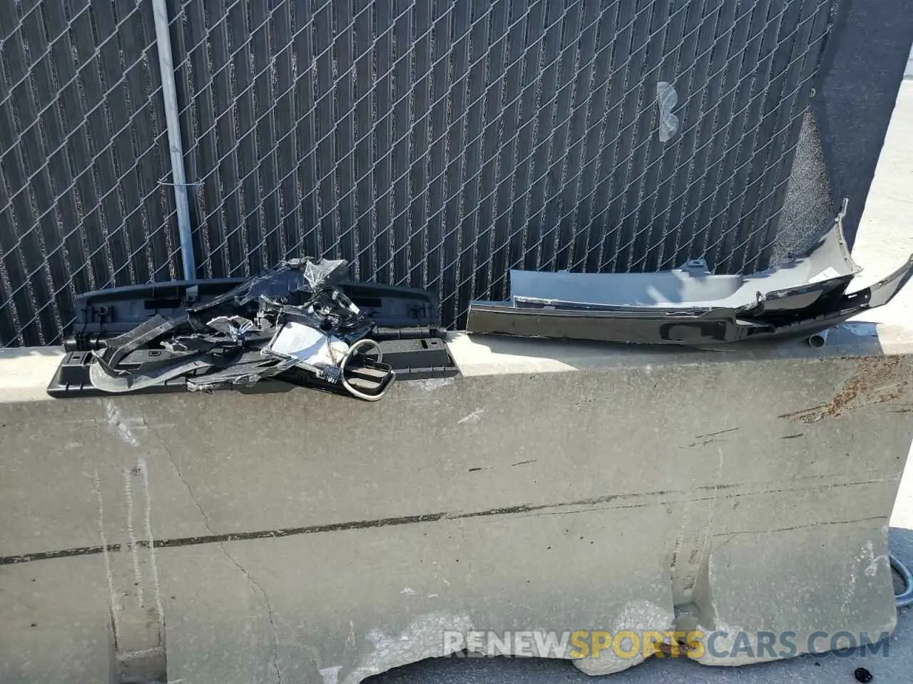 13 Photograph of a damaged car WMWXM9C50K2H81141 MINI COOPER 2019