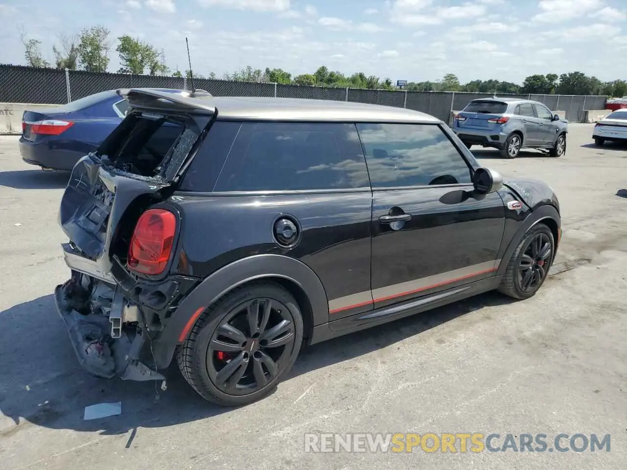 3 Photograph of a damaged car WMWXM9C50K2H81141 MINI COOPER 2019